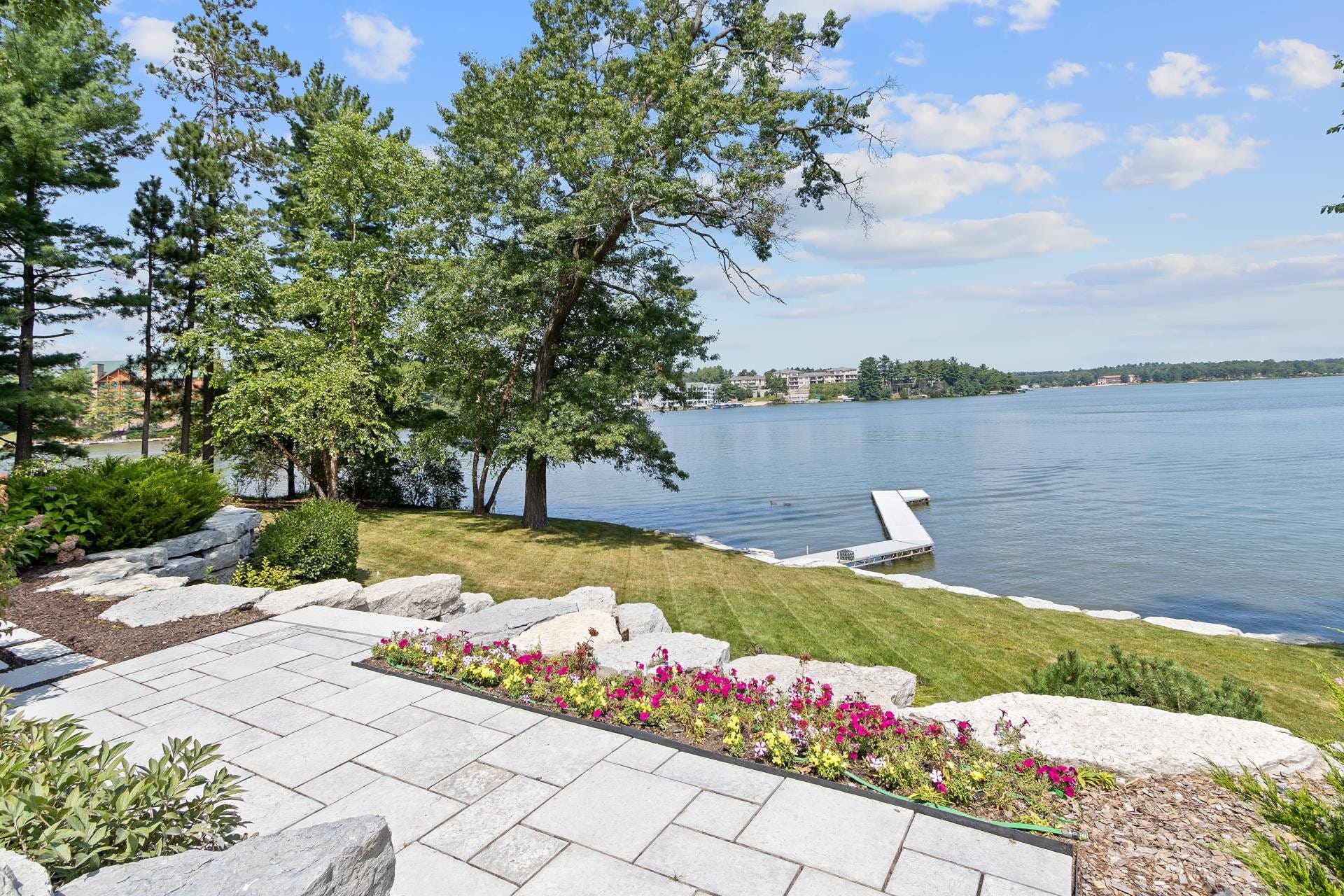 521 Canyon Circle, Lake Delton, WI 53965