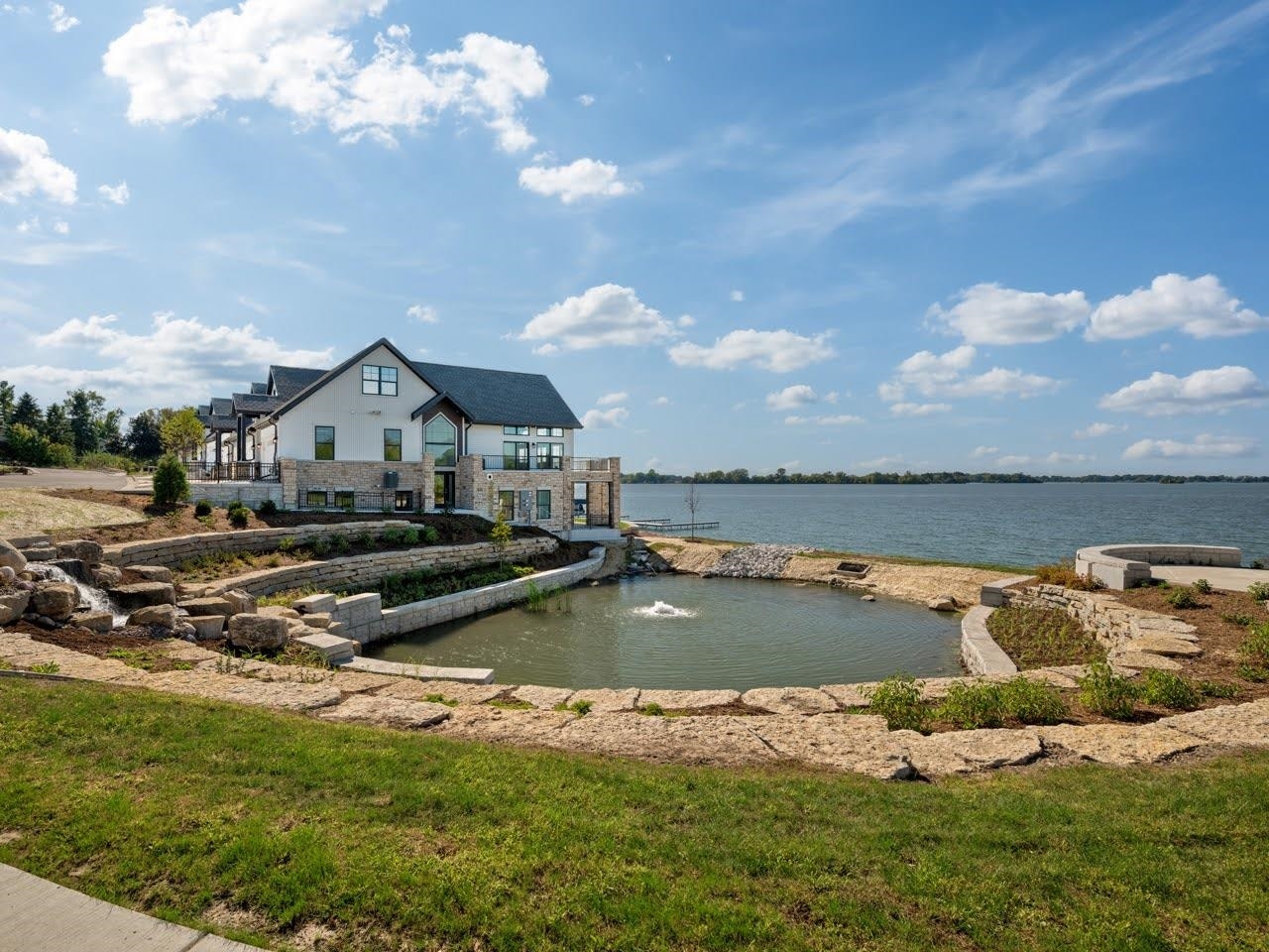 602 Monarch Lane, Beaver Dam, WI 53916