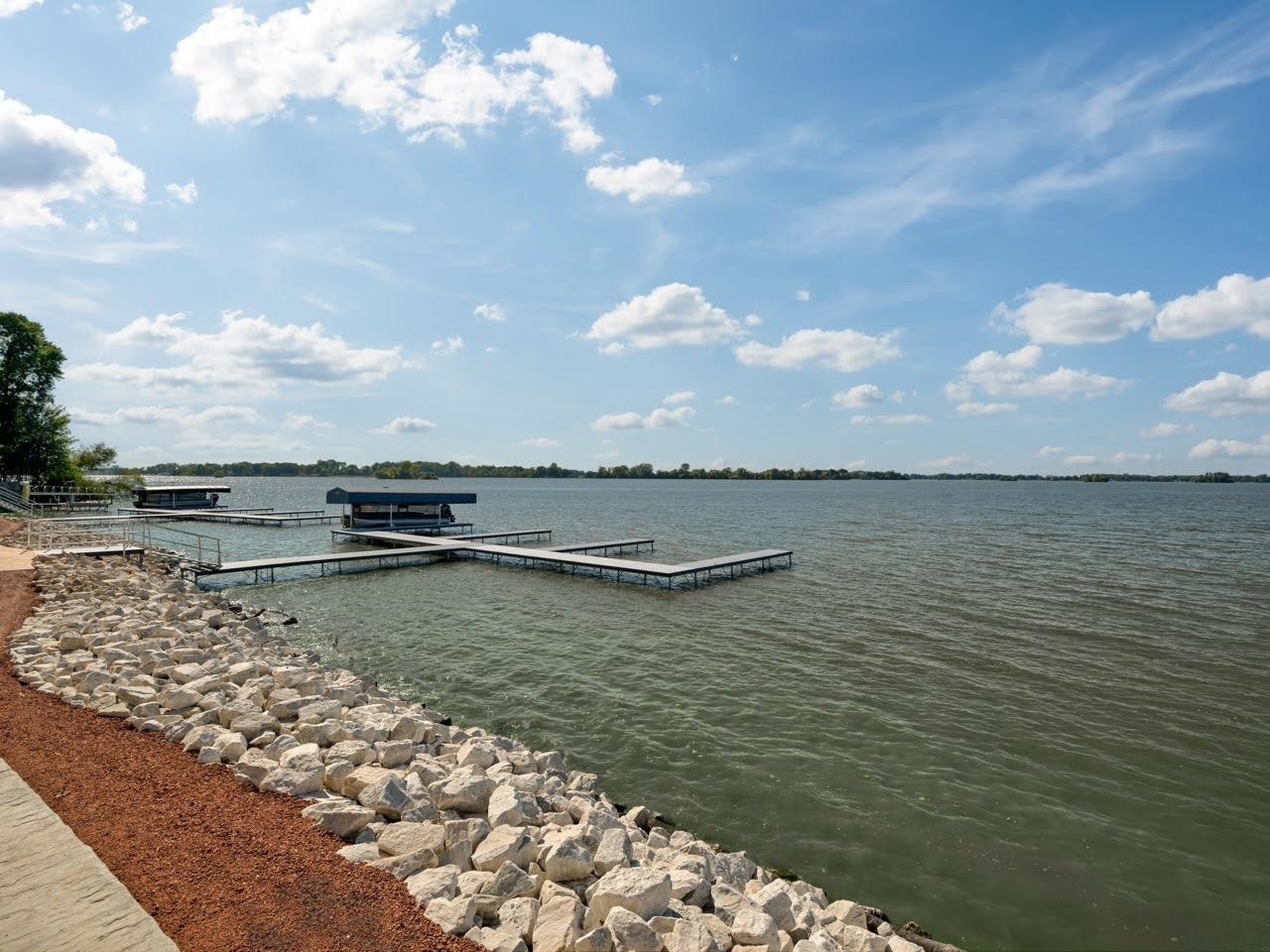 602 Monarch Lane, Beaver Dam, WI 53916