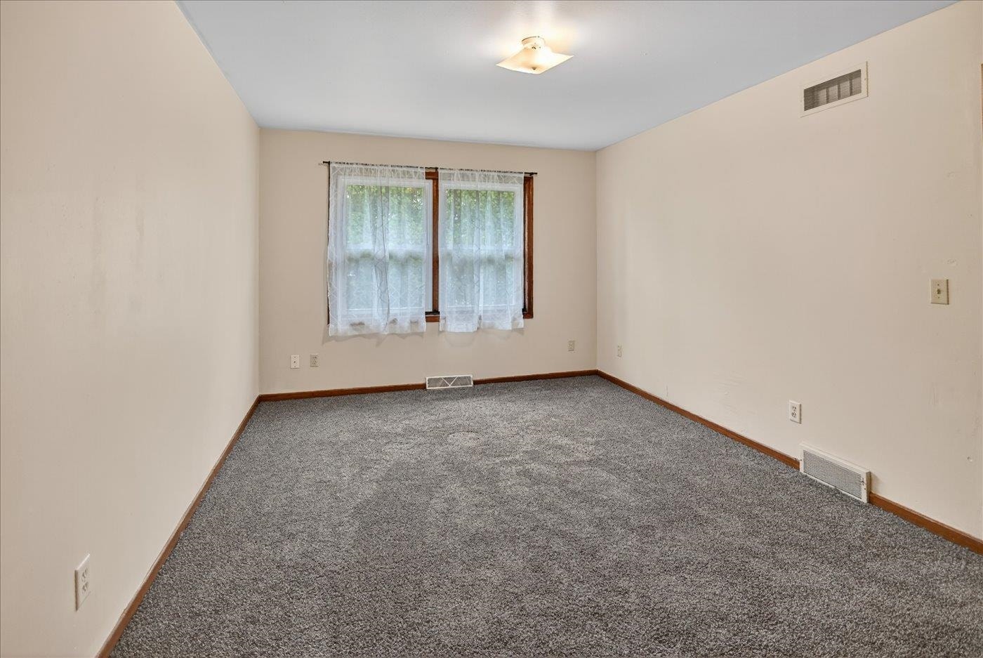 2660-2658 Chesapeake Drive, Fitchburg, WI 53719