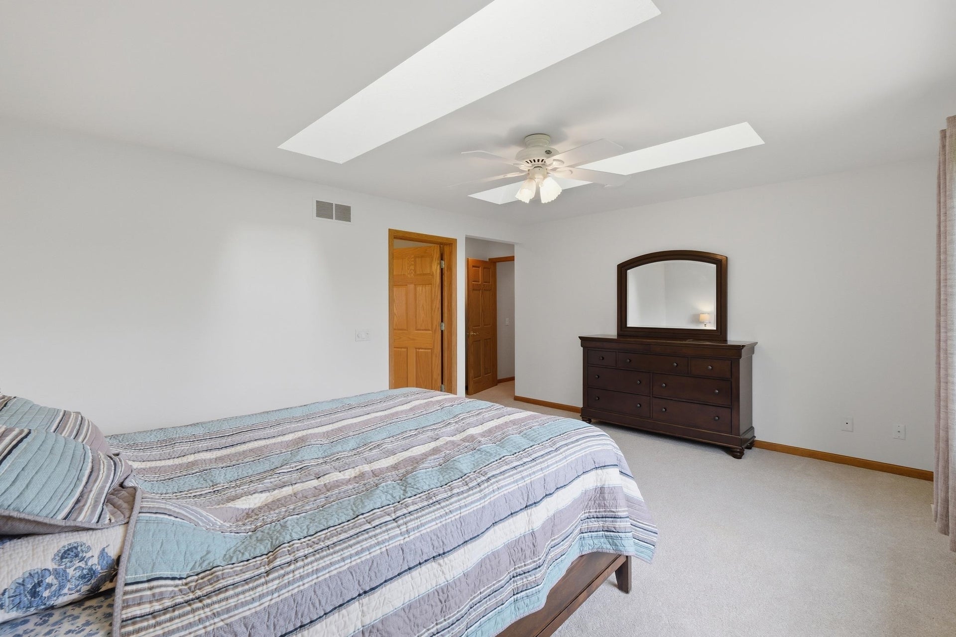 8813 Nelson Crossing, Madison, WI 53593
