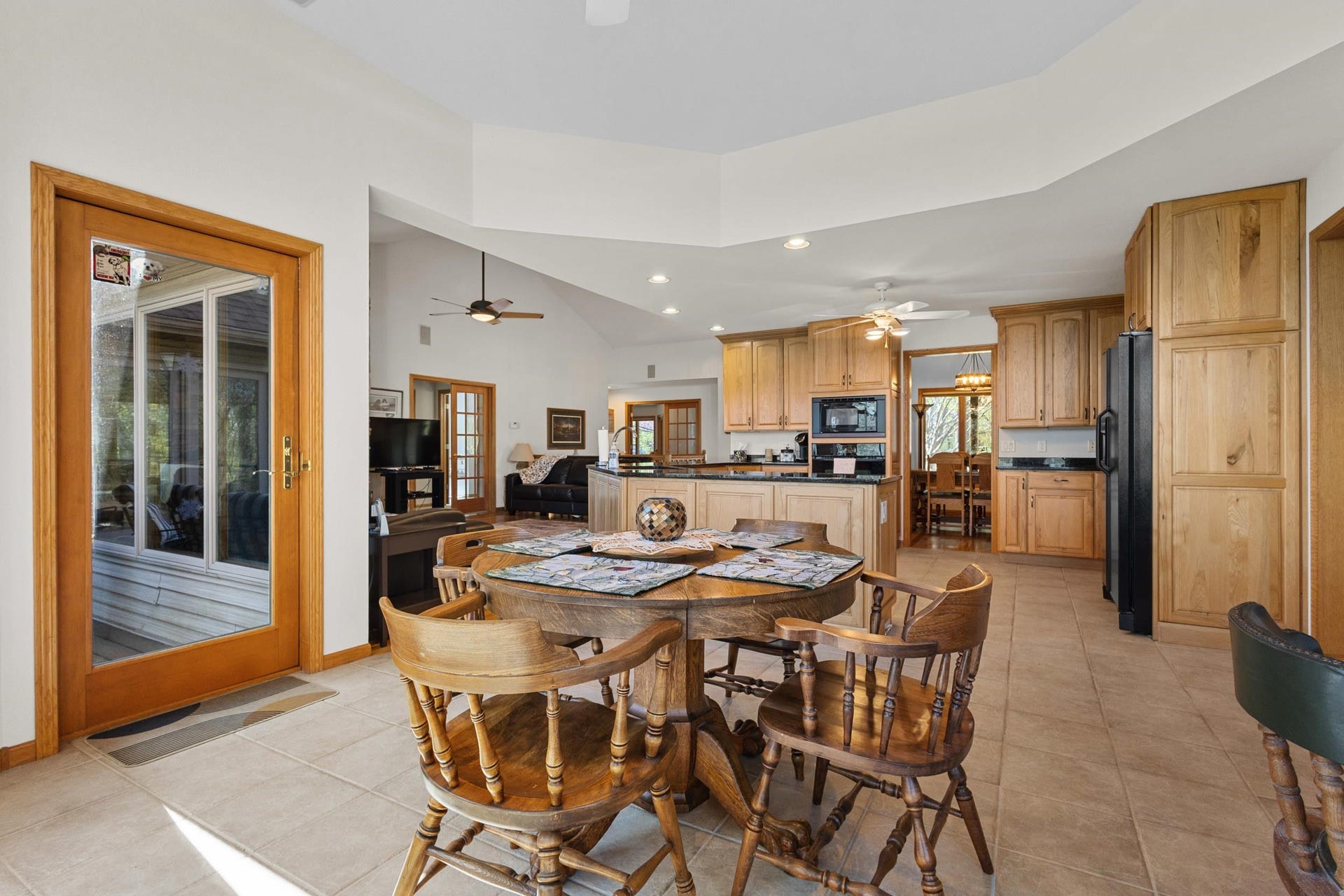 N6130 Honeysuckle Lane, Brooklyn, WI 54941