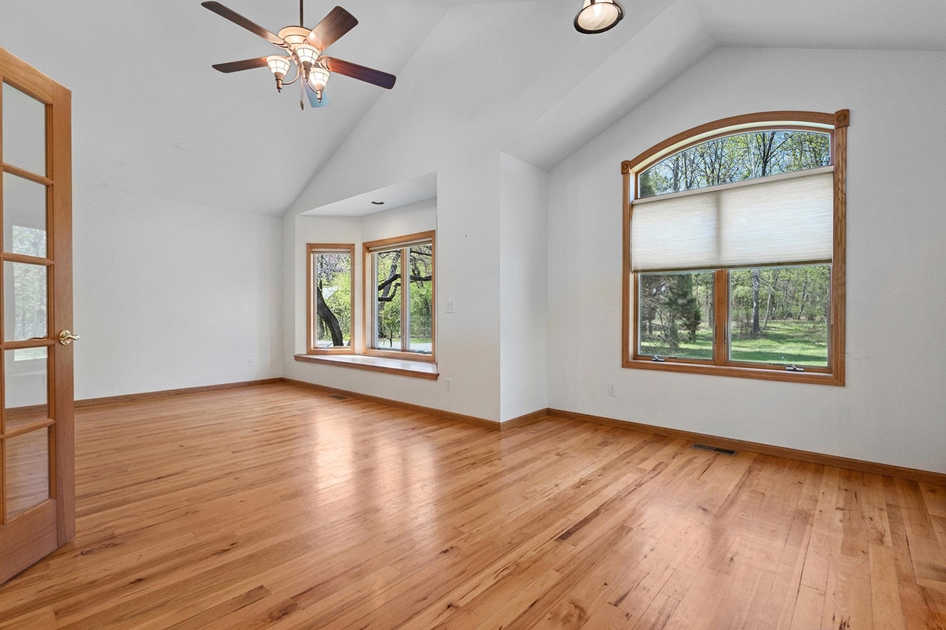 N6130 Honeysuckle Lane, Brooklyn, WI 54941