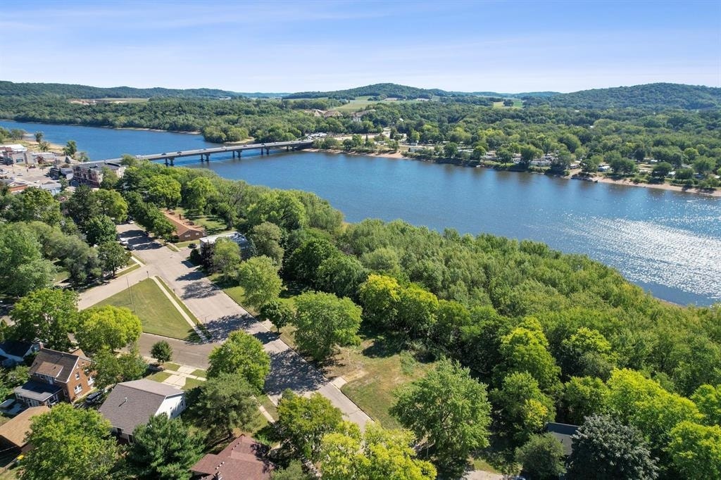 1002 Water Street, Sauk City, WI 53583