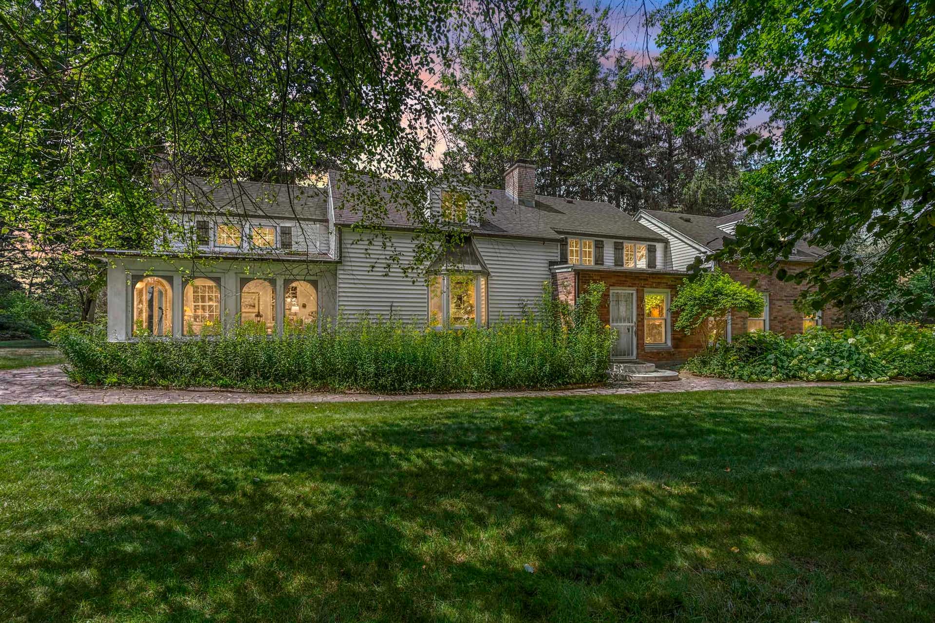 3607 S 10th Street, Manitowoc, WI 54220
