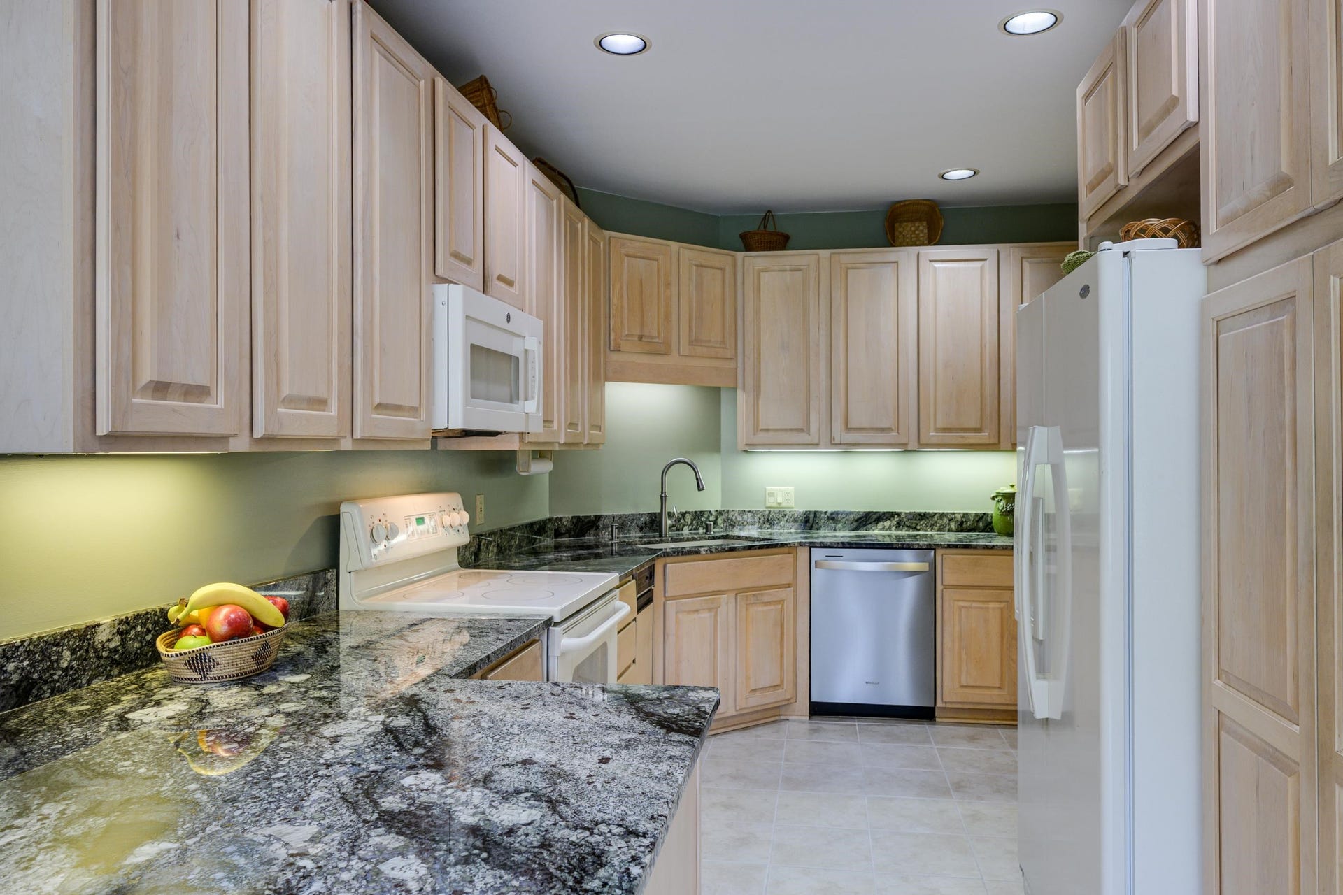 53 Golf Parkway, Madison, WI 53704