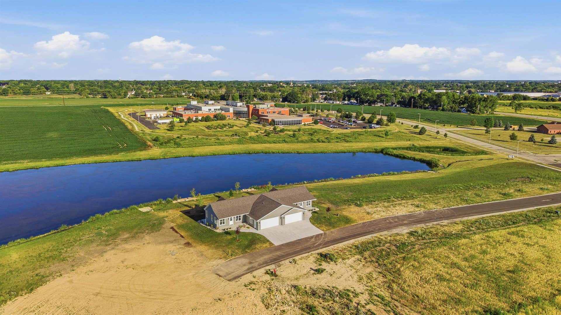 814 Lakeview Lane, Ripon, WI 54971