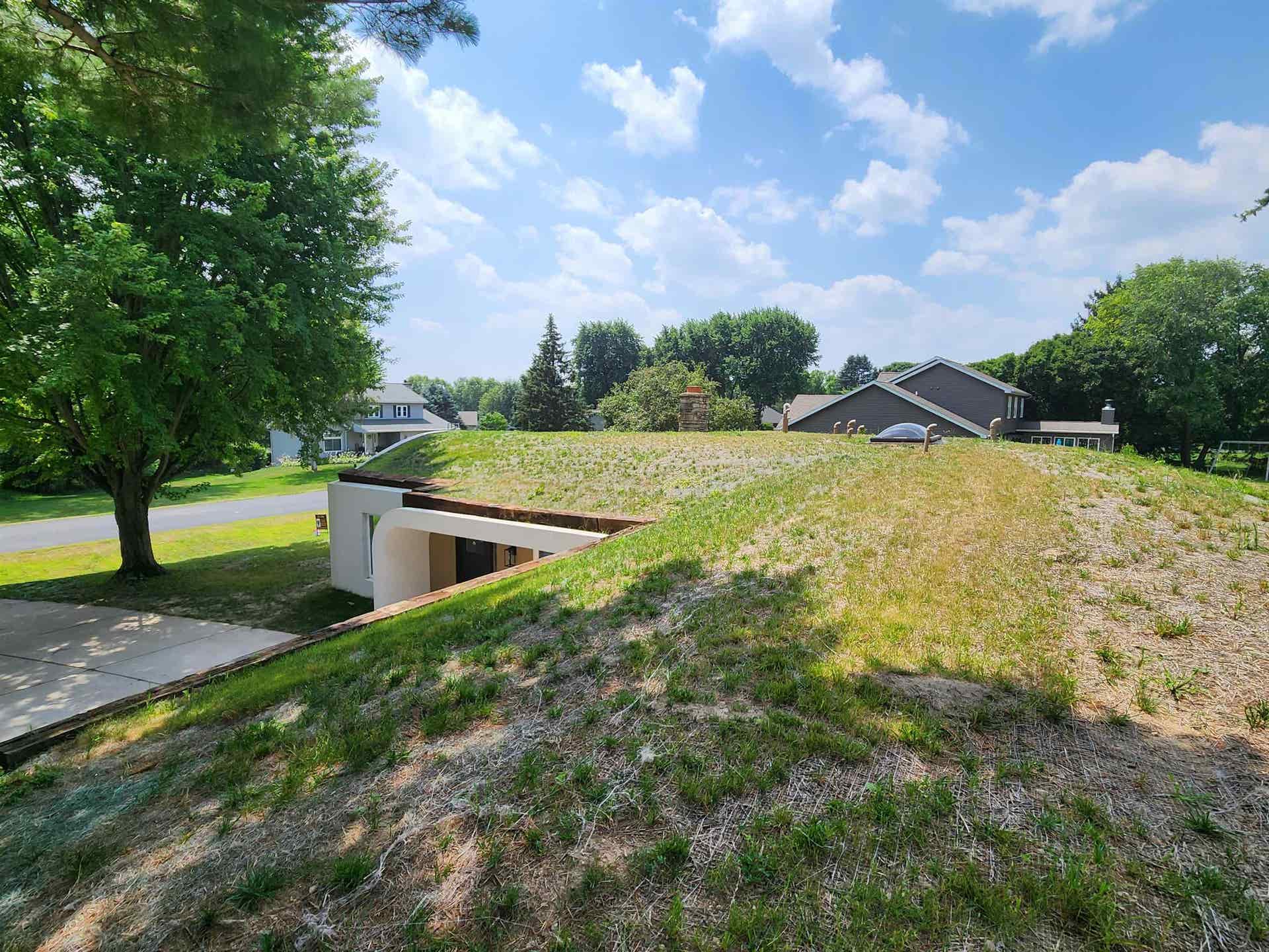 3486 Whytecliff Way, Burke, WI 53590