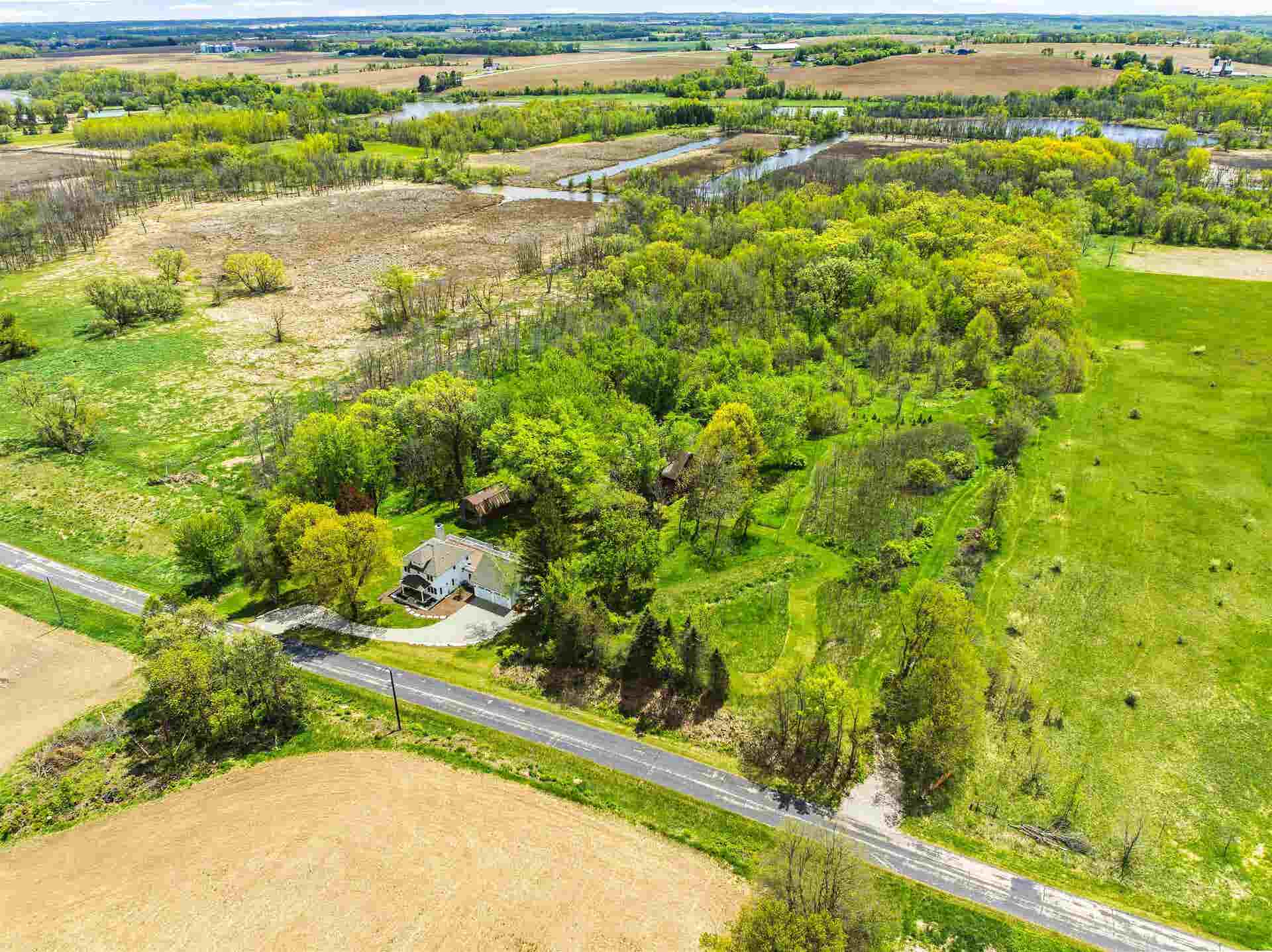 W10823 Port Road, Portland, WI 53579