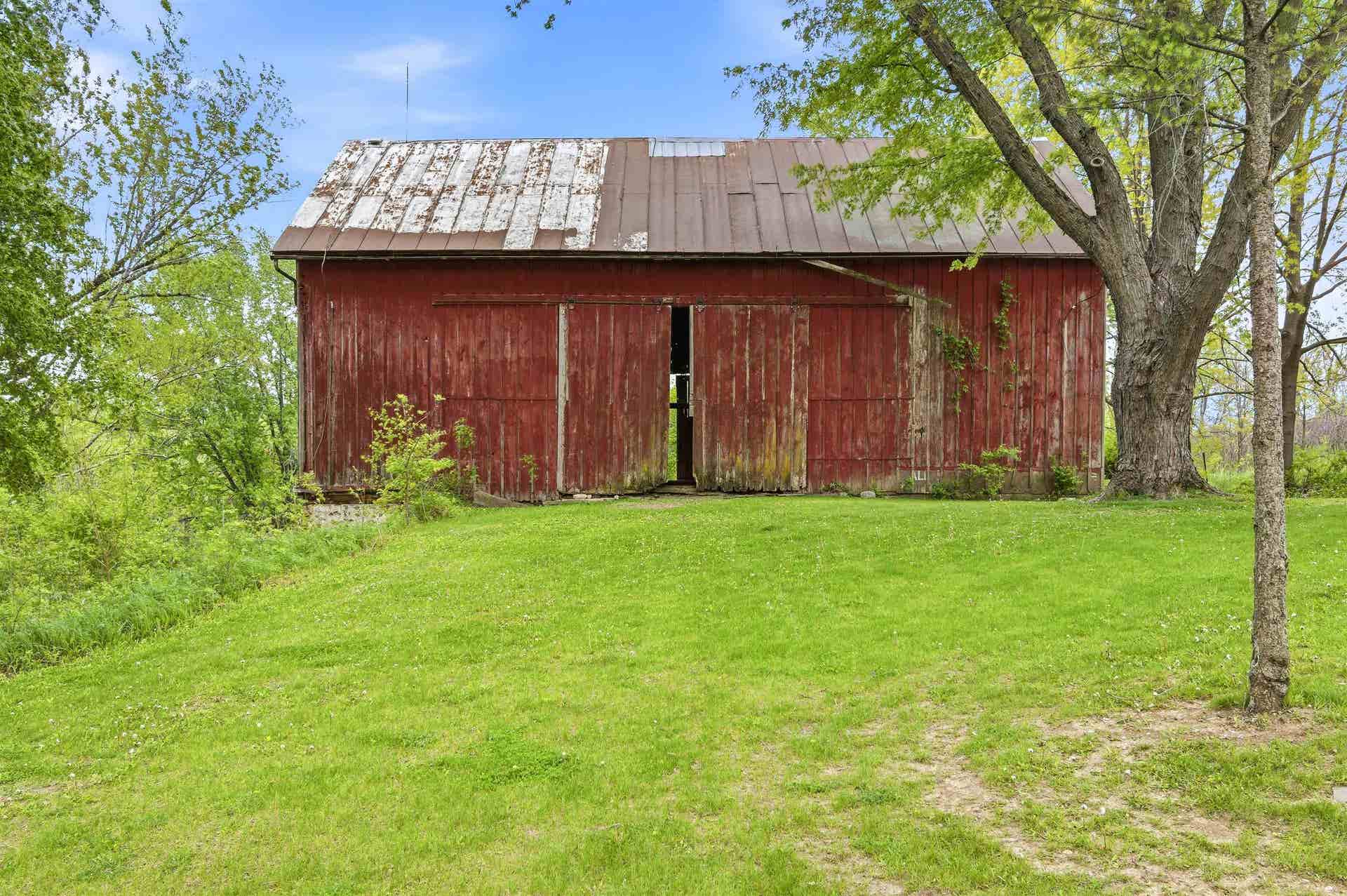 W10823 Port Road, Portland, WI 53579