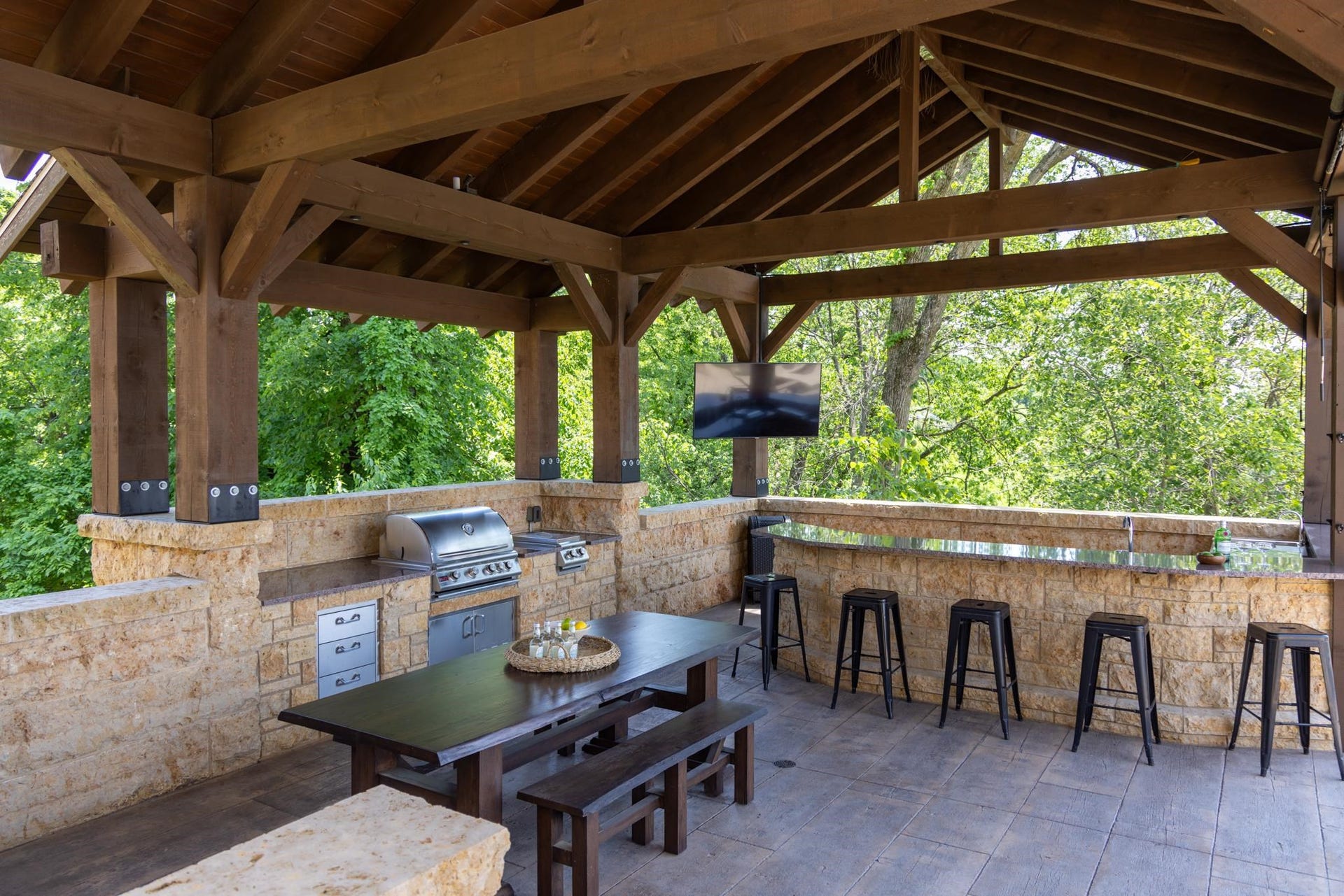 1581 Silver Oak Court, Jamestown, WI 53811
