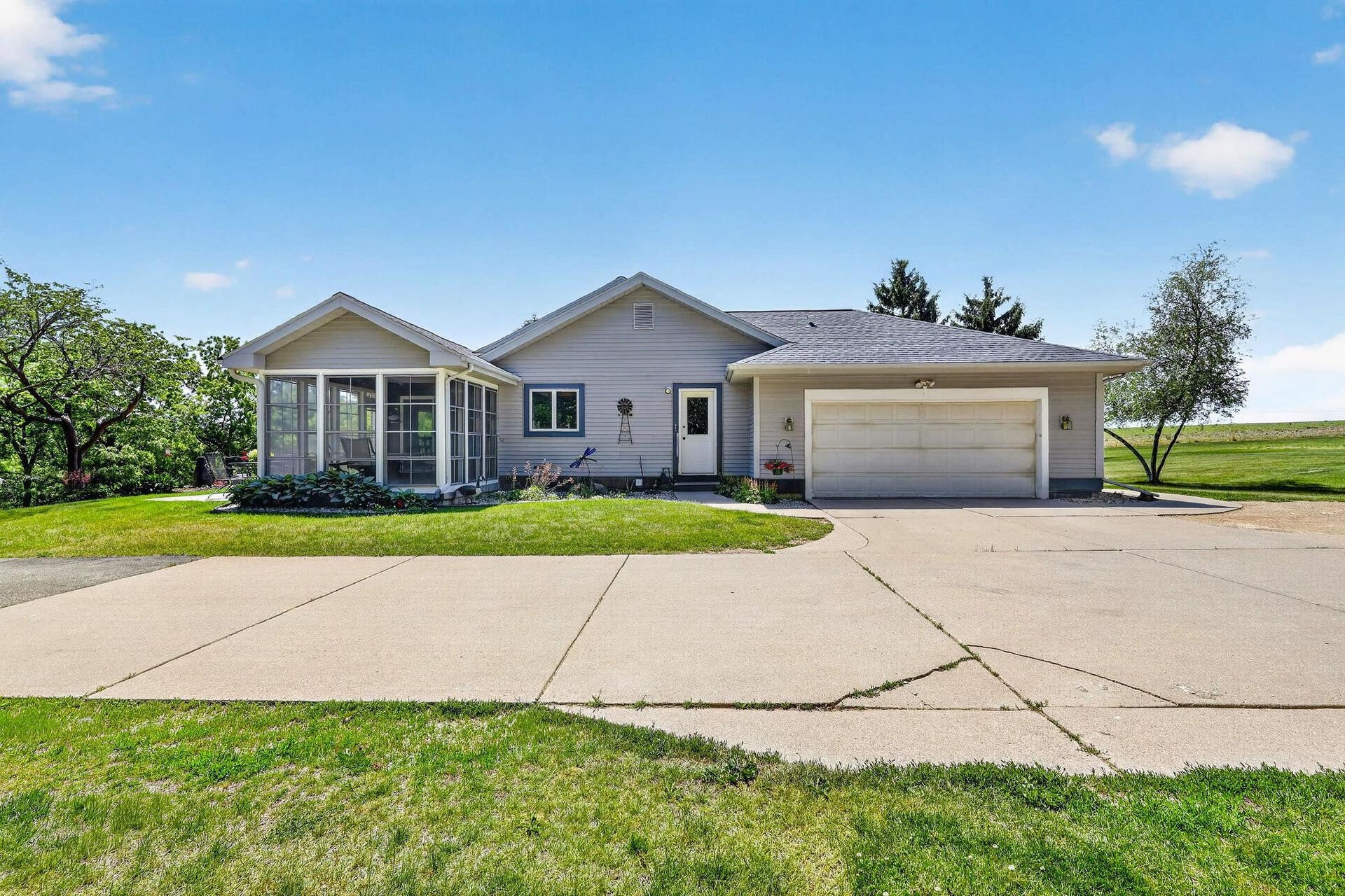 8766 Colby Road, Springdale, WI 53572