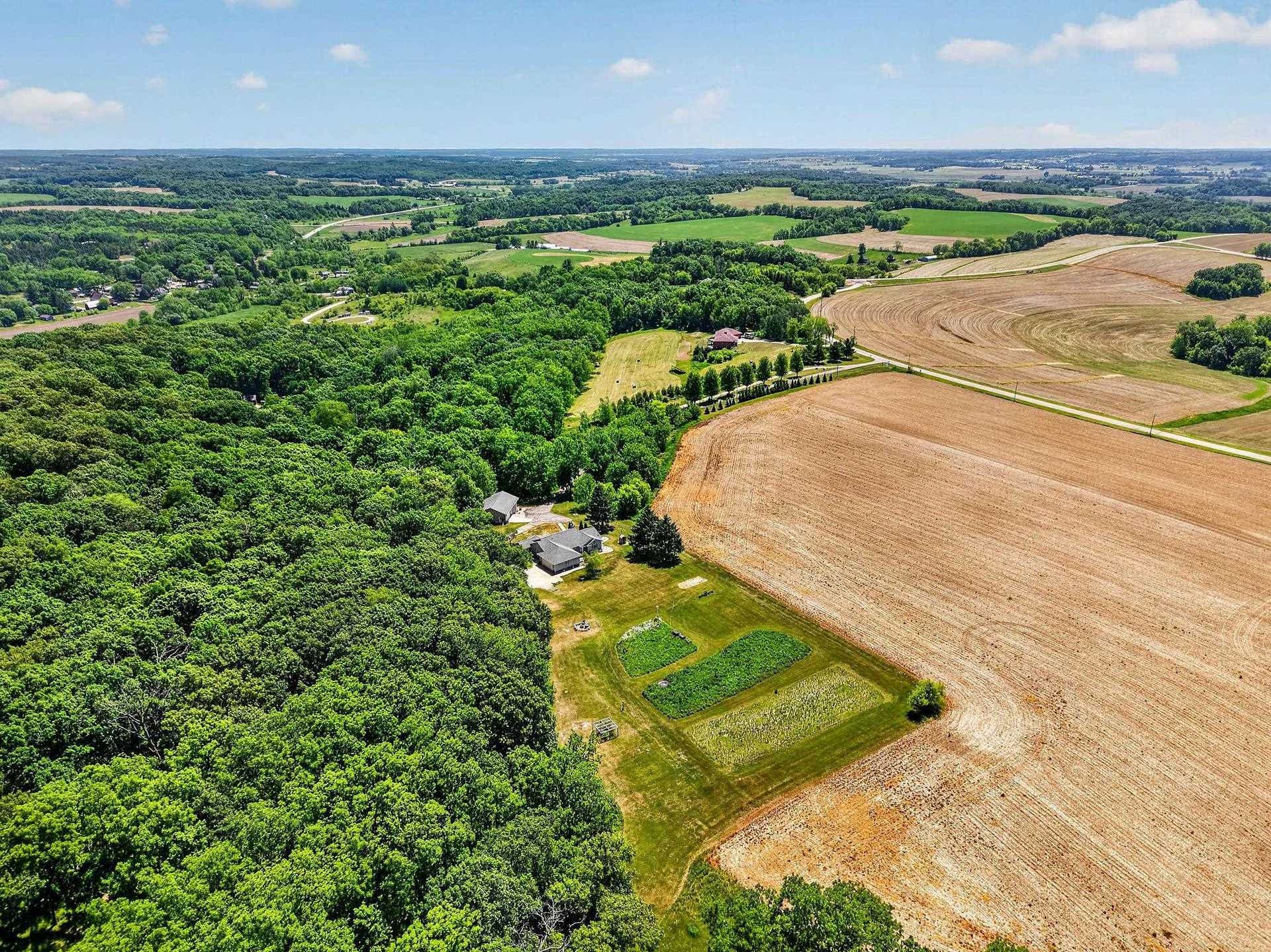 8766 Colby Road, Springdale, WI 53572