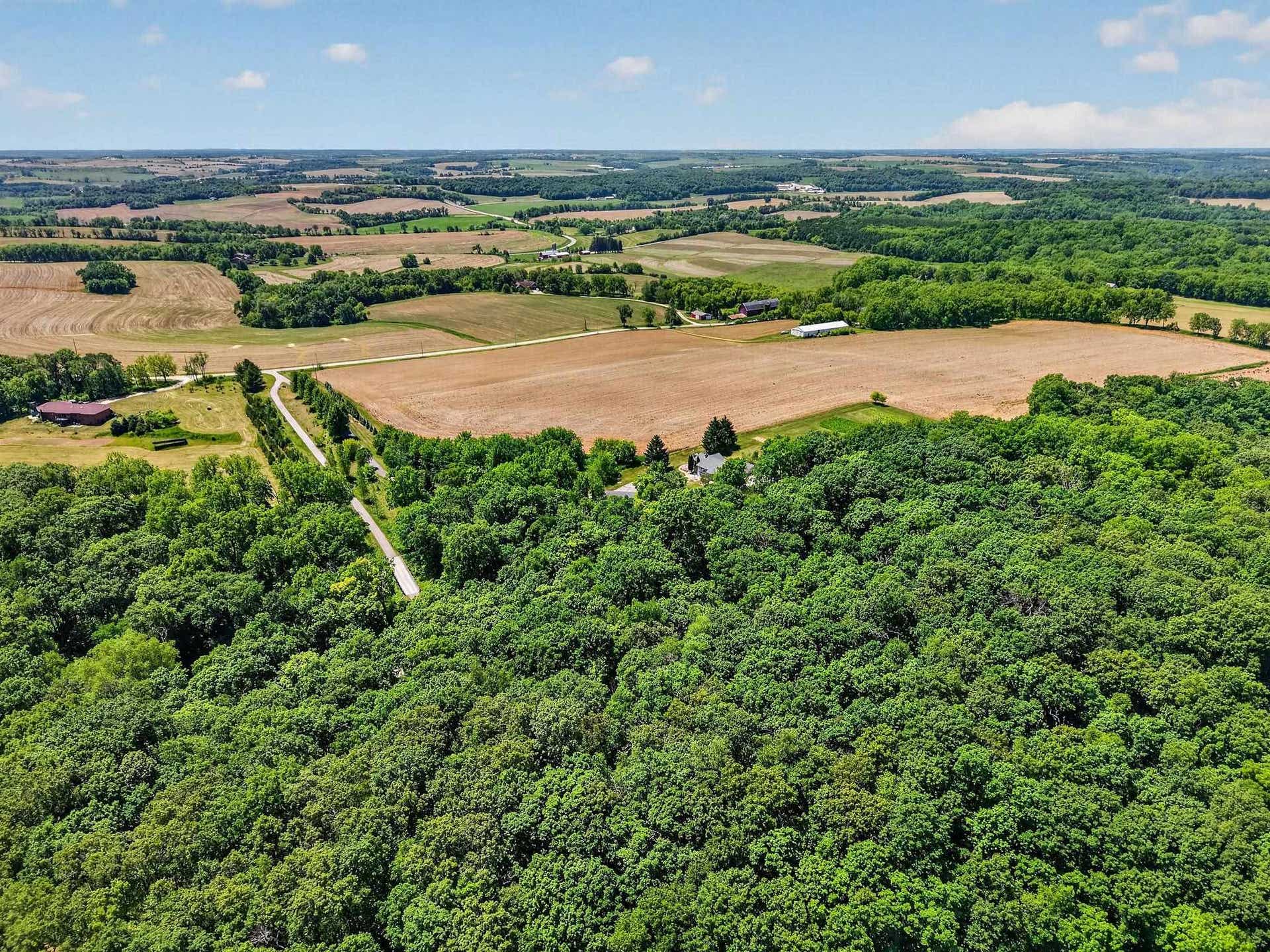 8766 Colby Road, Springdale, WI 53572