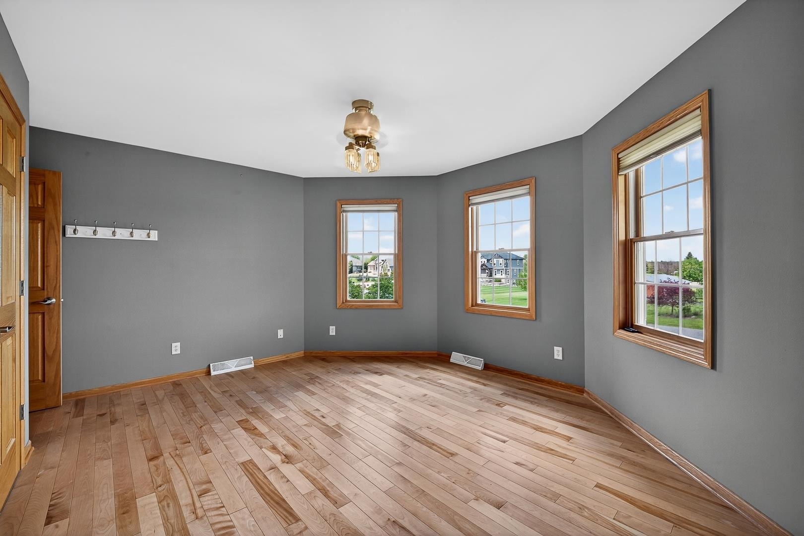 7527 Fallen Oak Drive, Middleton, WI 53593