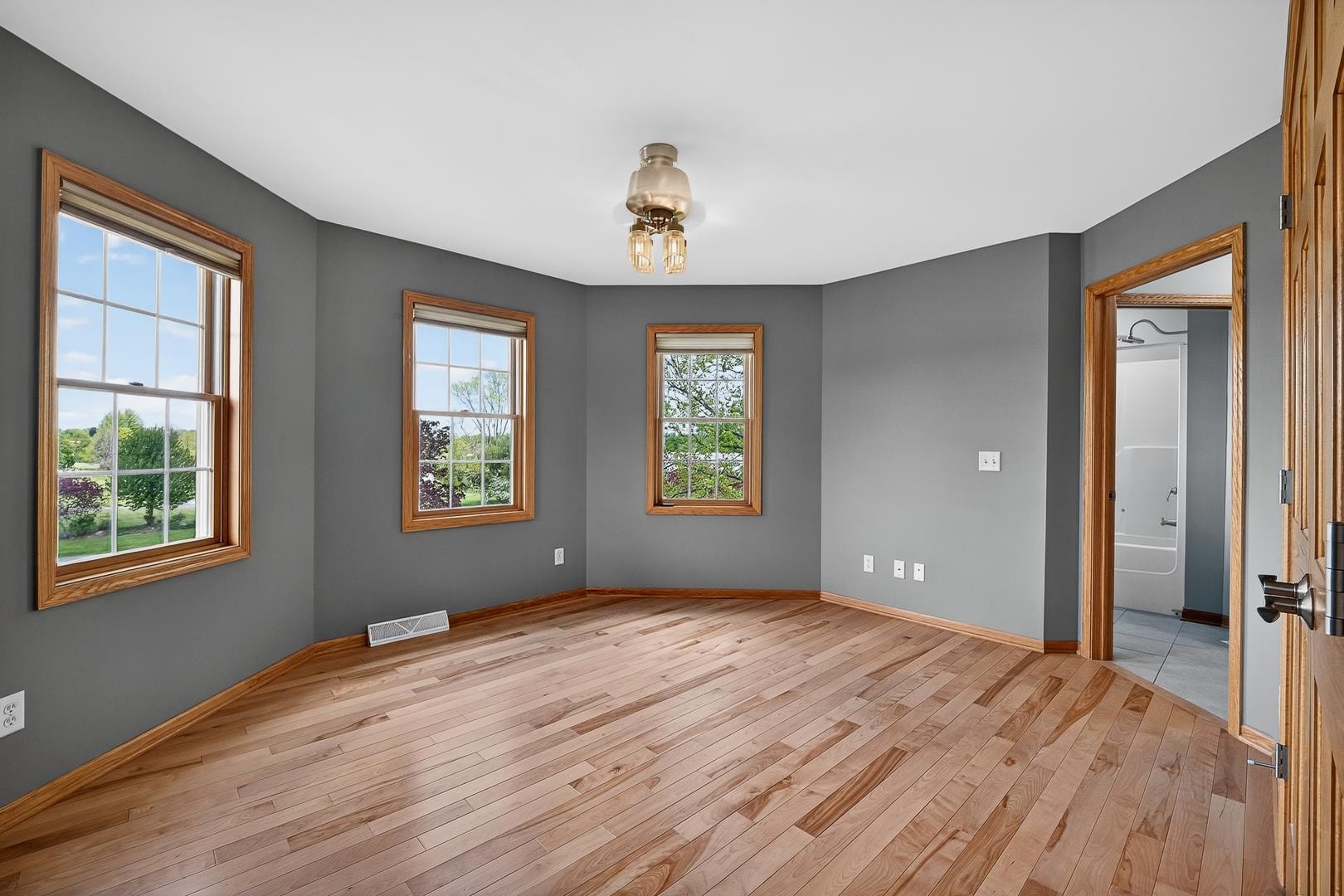 7527 Fallen Oak Drive, Middleton, WI 53593