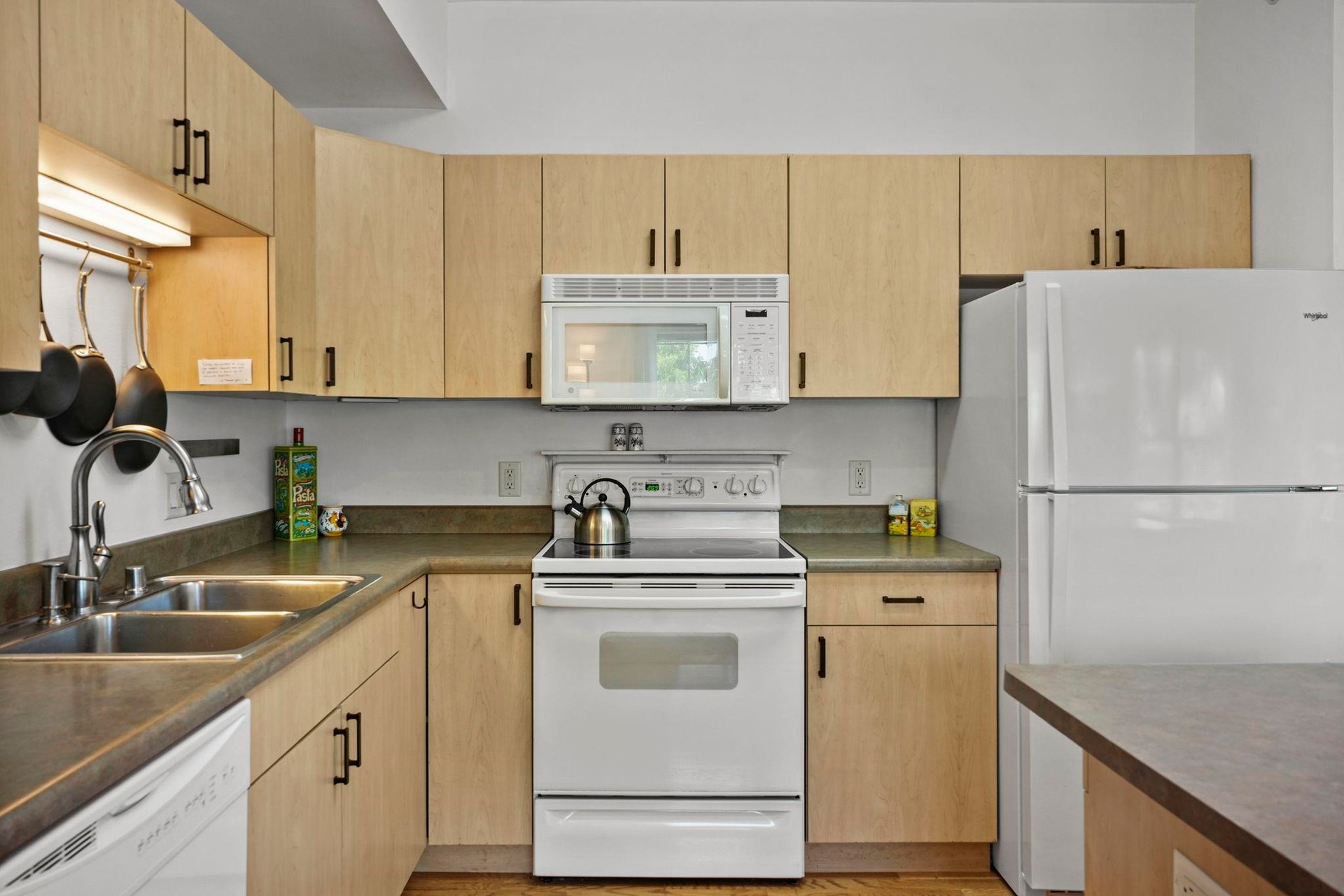 2929 Atwood Avenue, #204, Madison, WI 53704