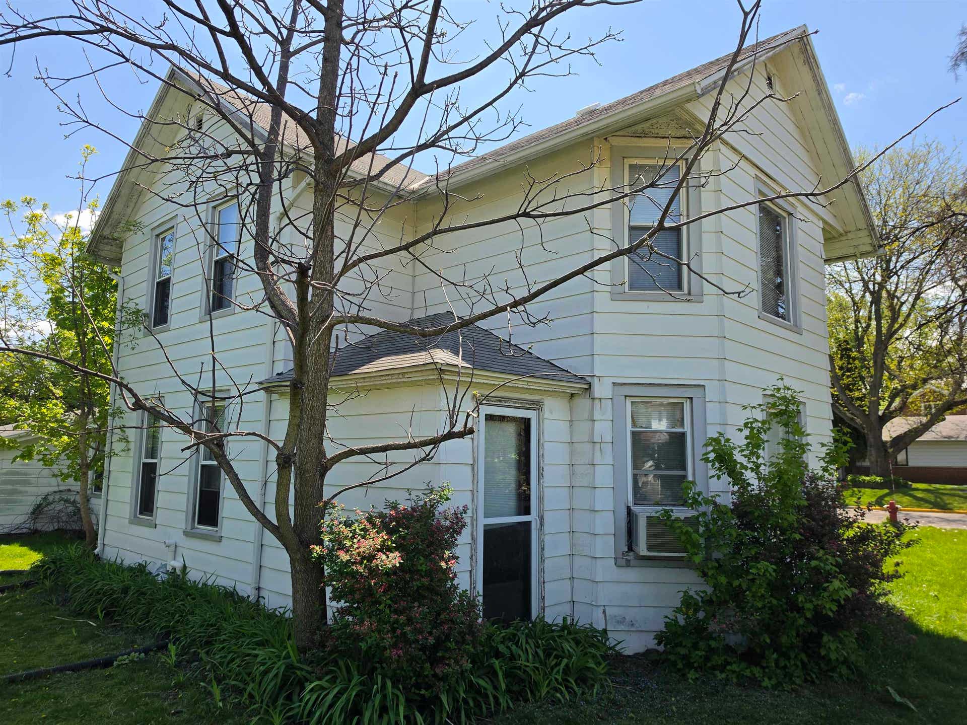 100 Valley View Street, Verona, WI 53593