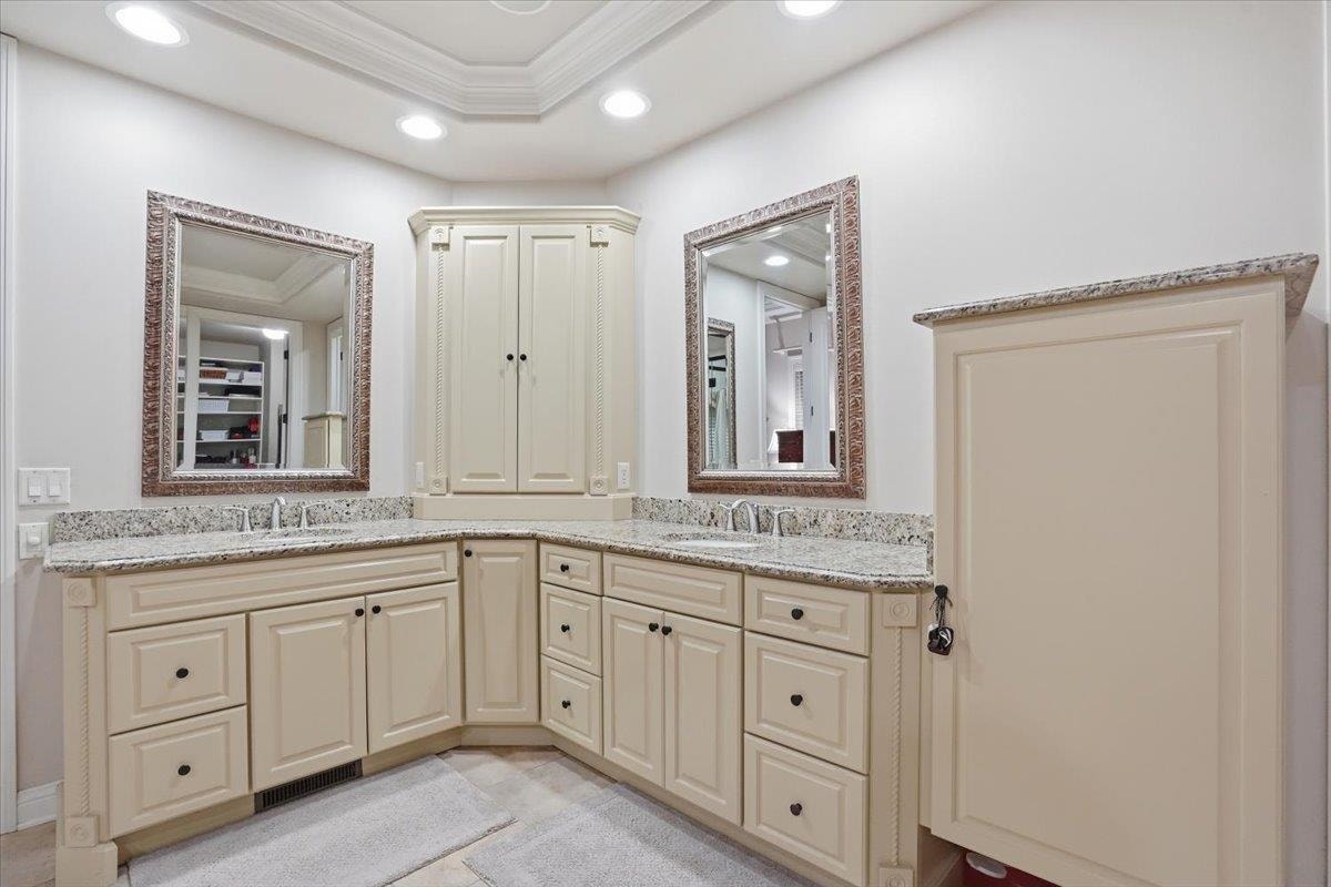 9715 Red Sky Drive, Middleton, WI 53562