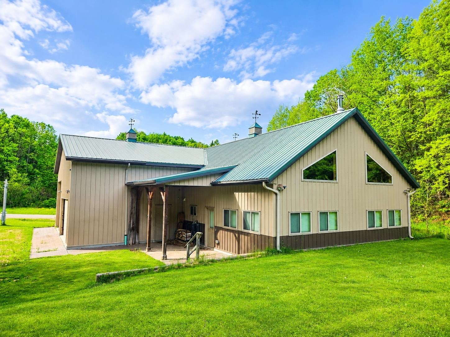 27526 County Highway X, Portland, WI 54619