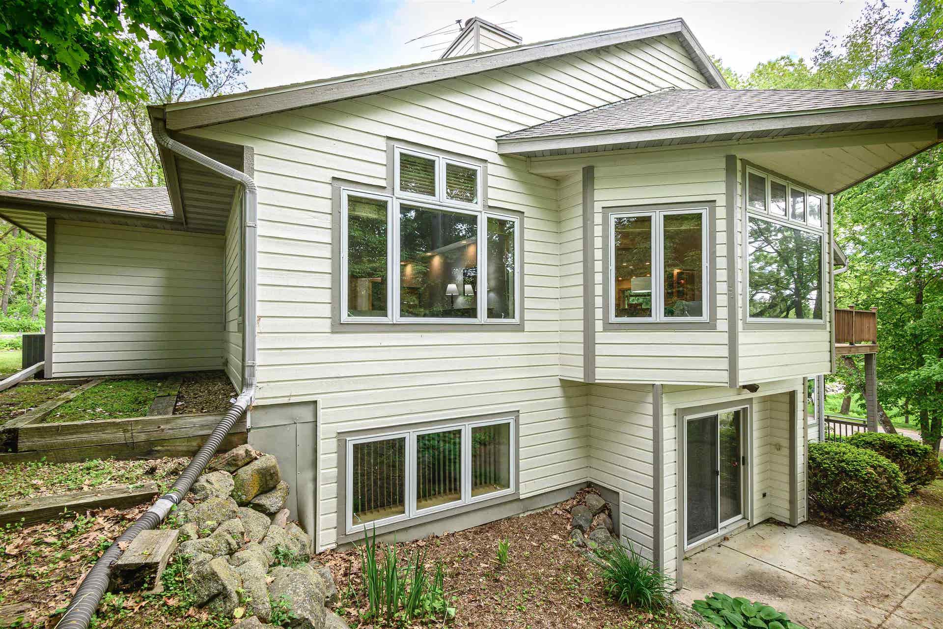 N6209 Helena Street, Lake Mills, WI 53551
