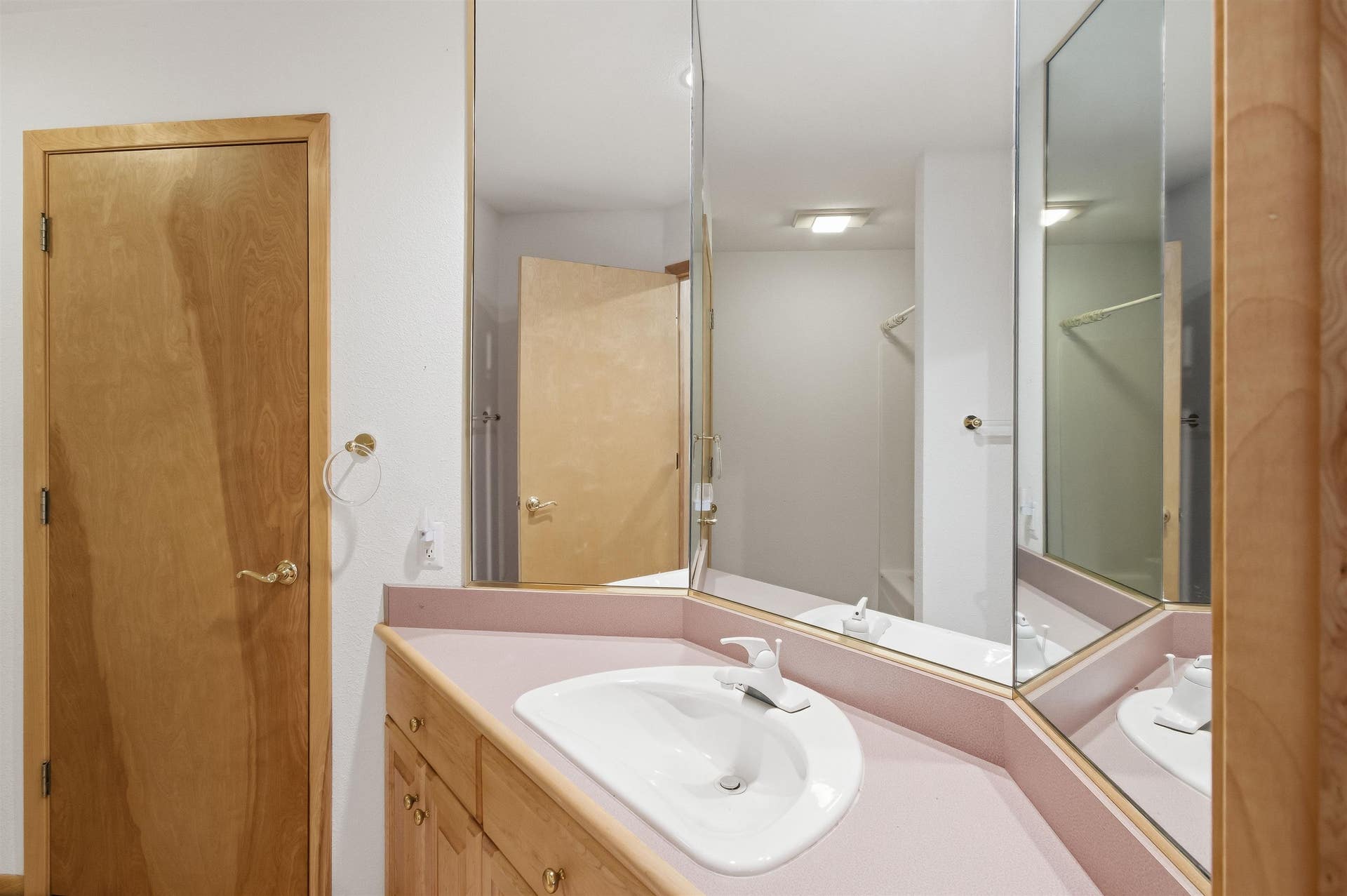 N6209 Helena Street, Lake Mills, WI 53551