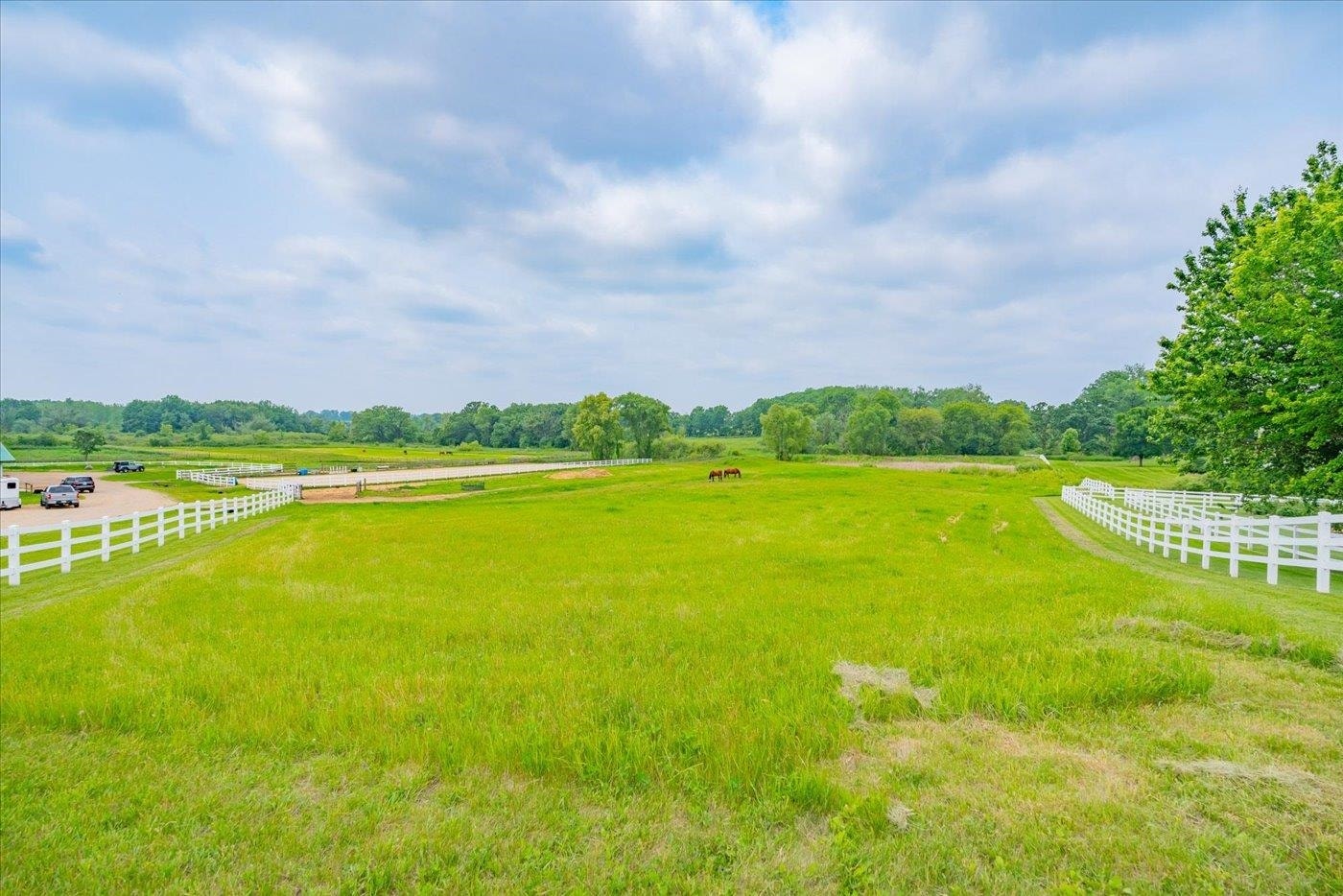 5500 Surrey Lane, Westport, WI 53597