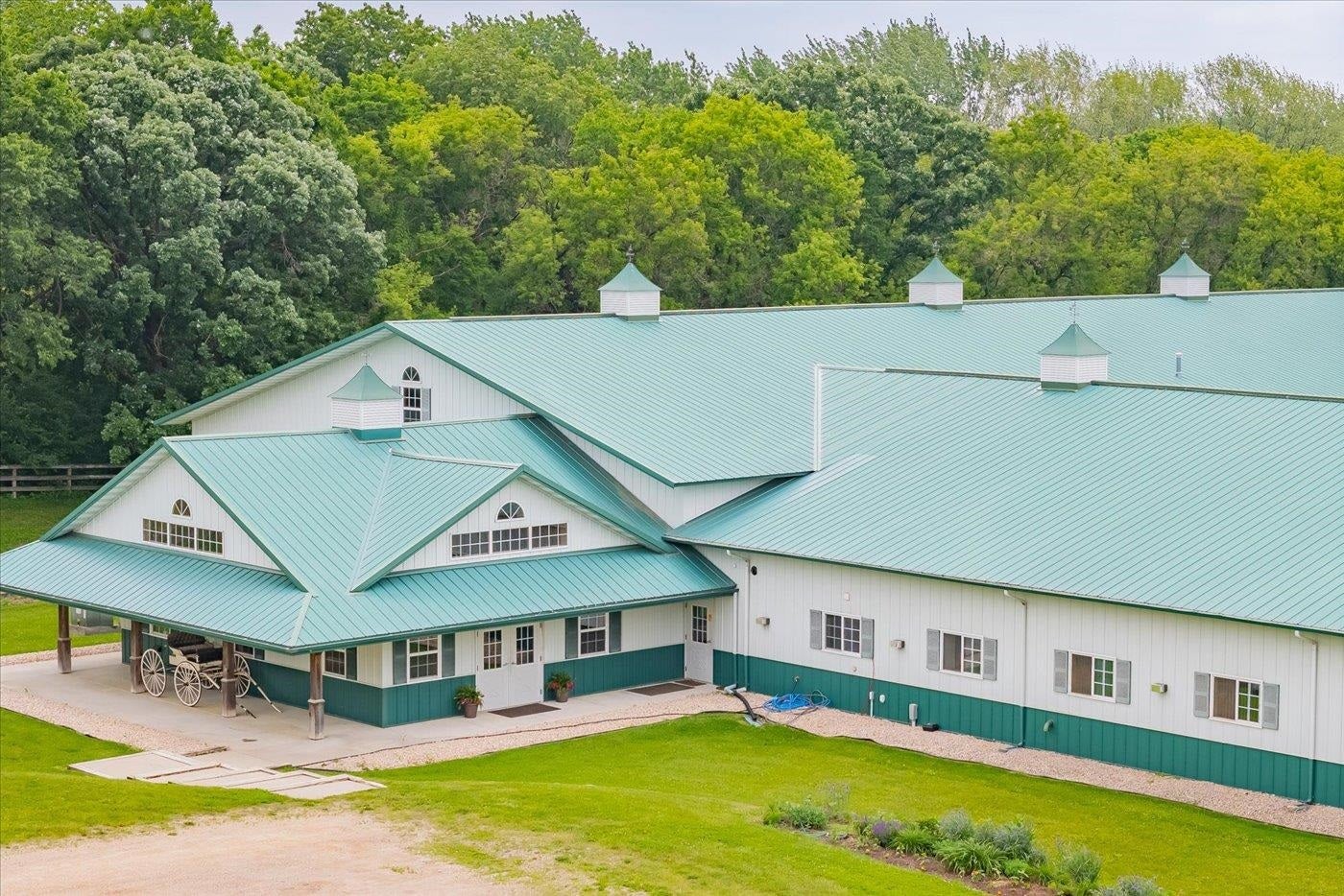 5500 Surrey Lane, Westport, WI 53597