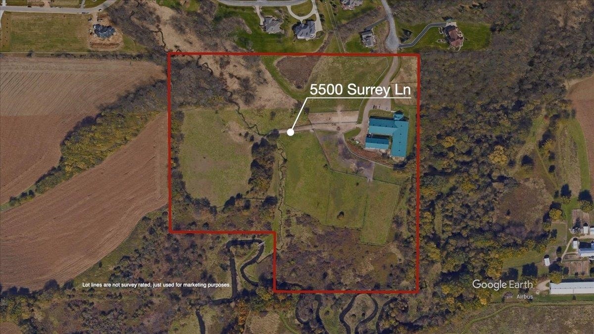 5500 Surrey Lane, Westport, WI 53597