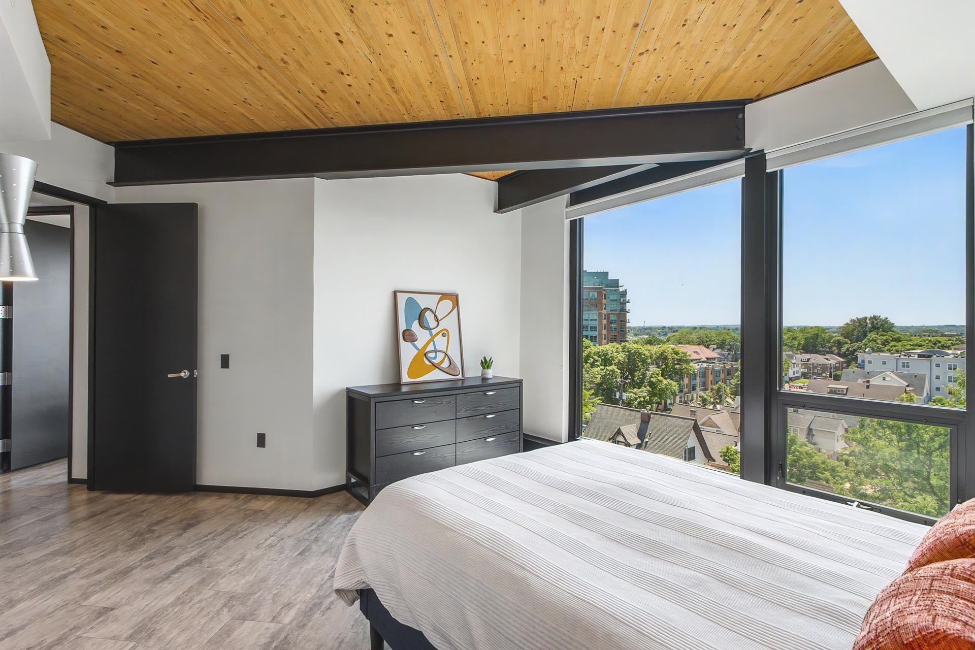 211 S Henry Street, #603, Madison, WI 53703