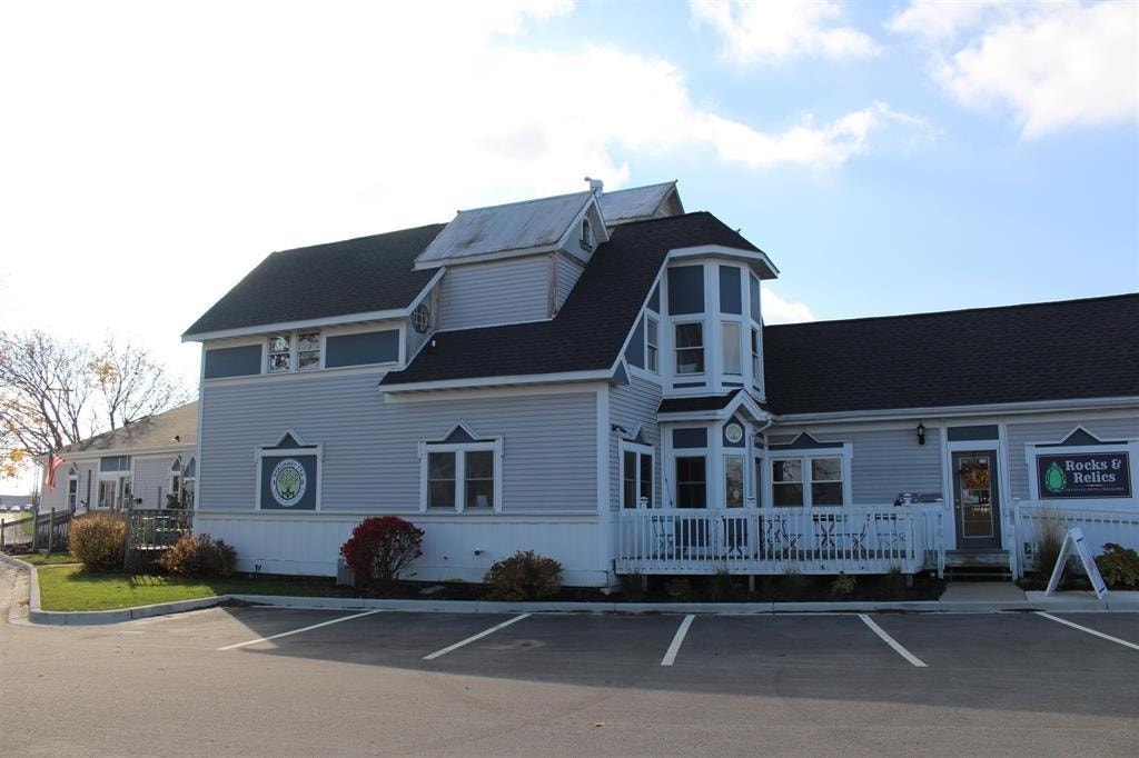 105 E 2nd Street, Waunakee, WI 53597
