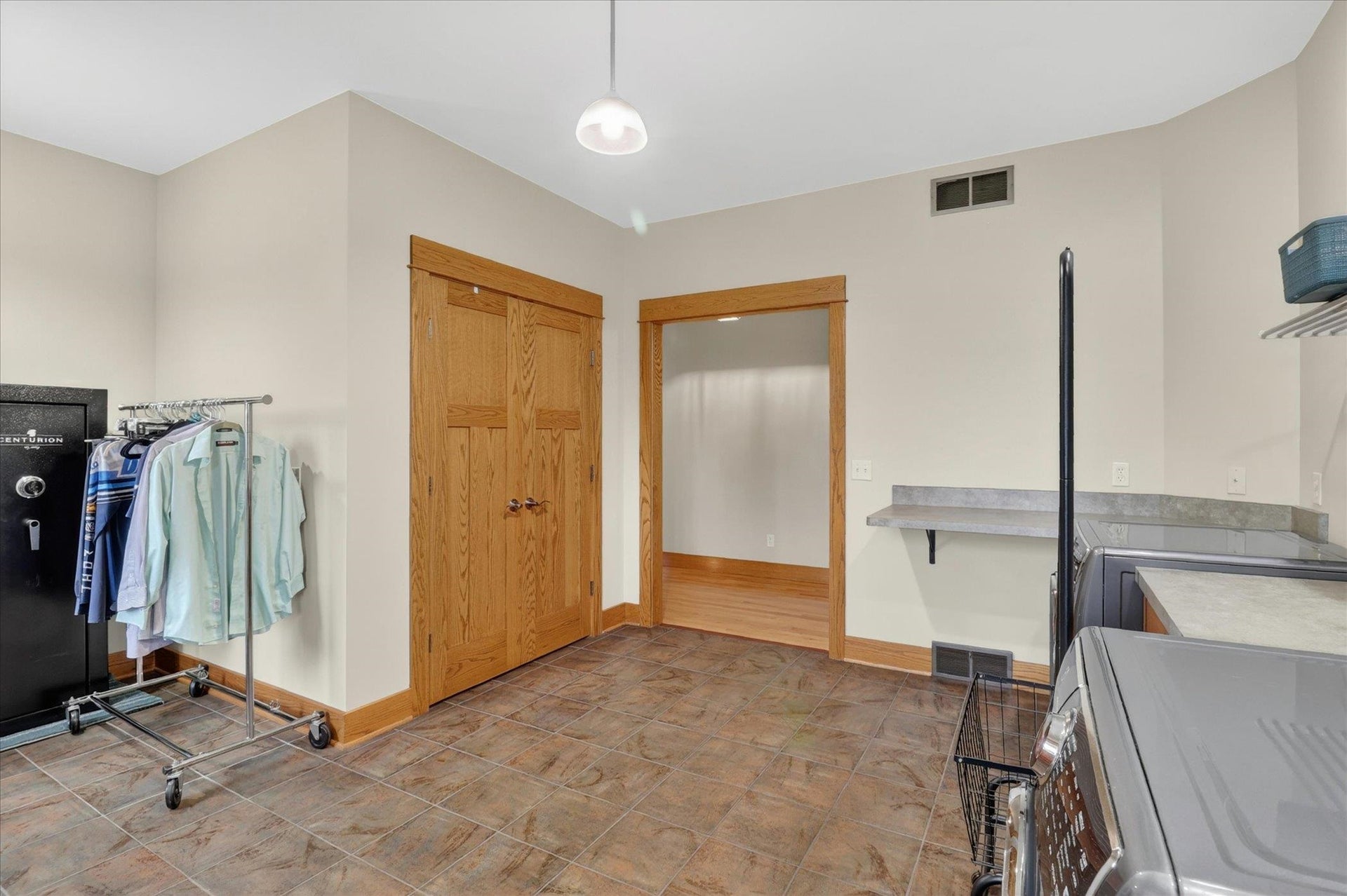 W6383 Hackbarth Road, Koshkonong, WI 53538
