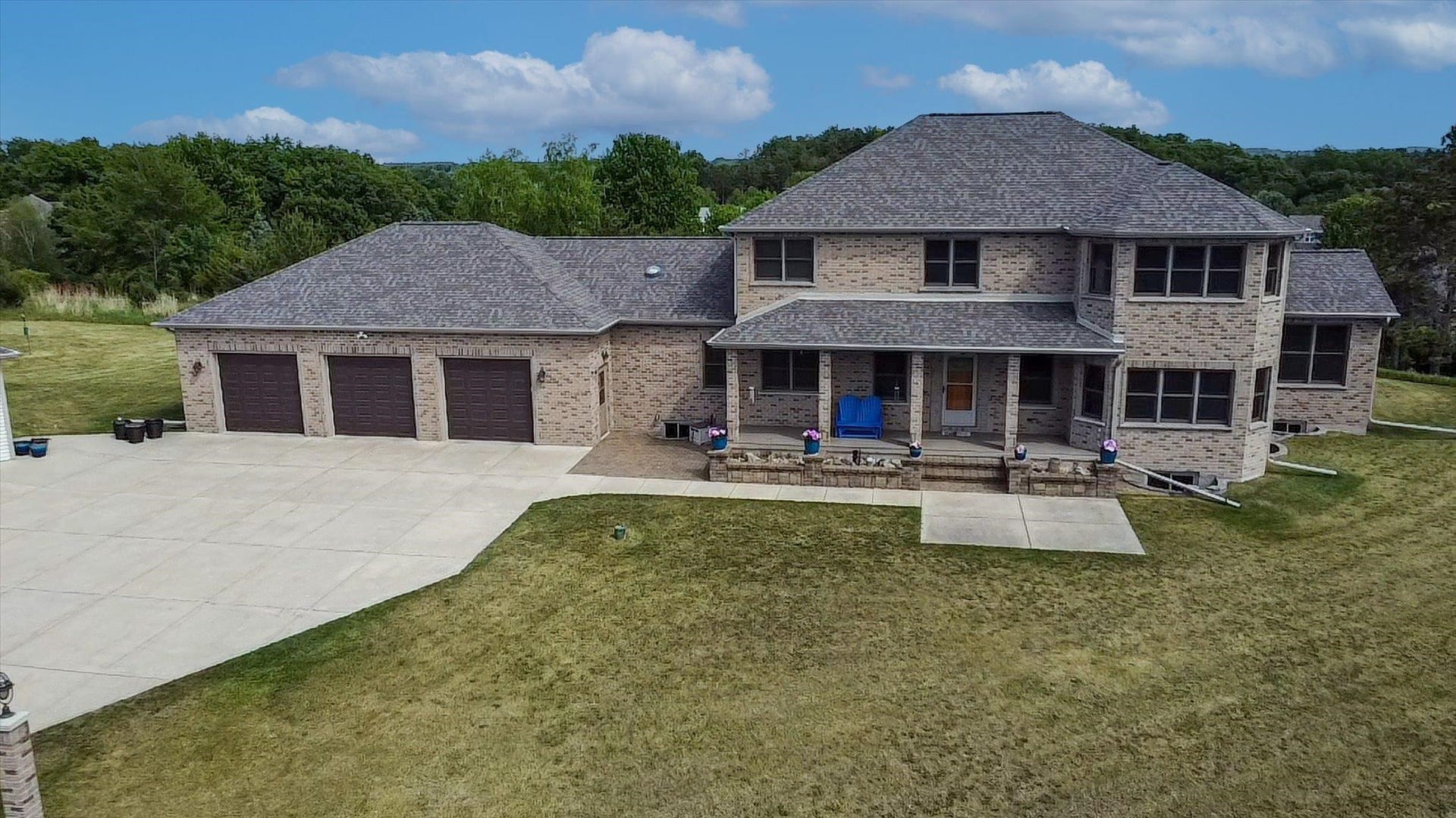 W6383 Hackbarth Road, Koshkonong, WI 53538