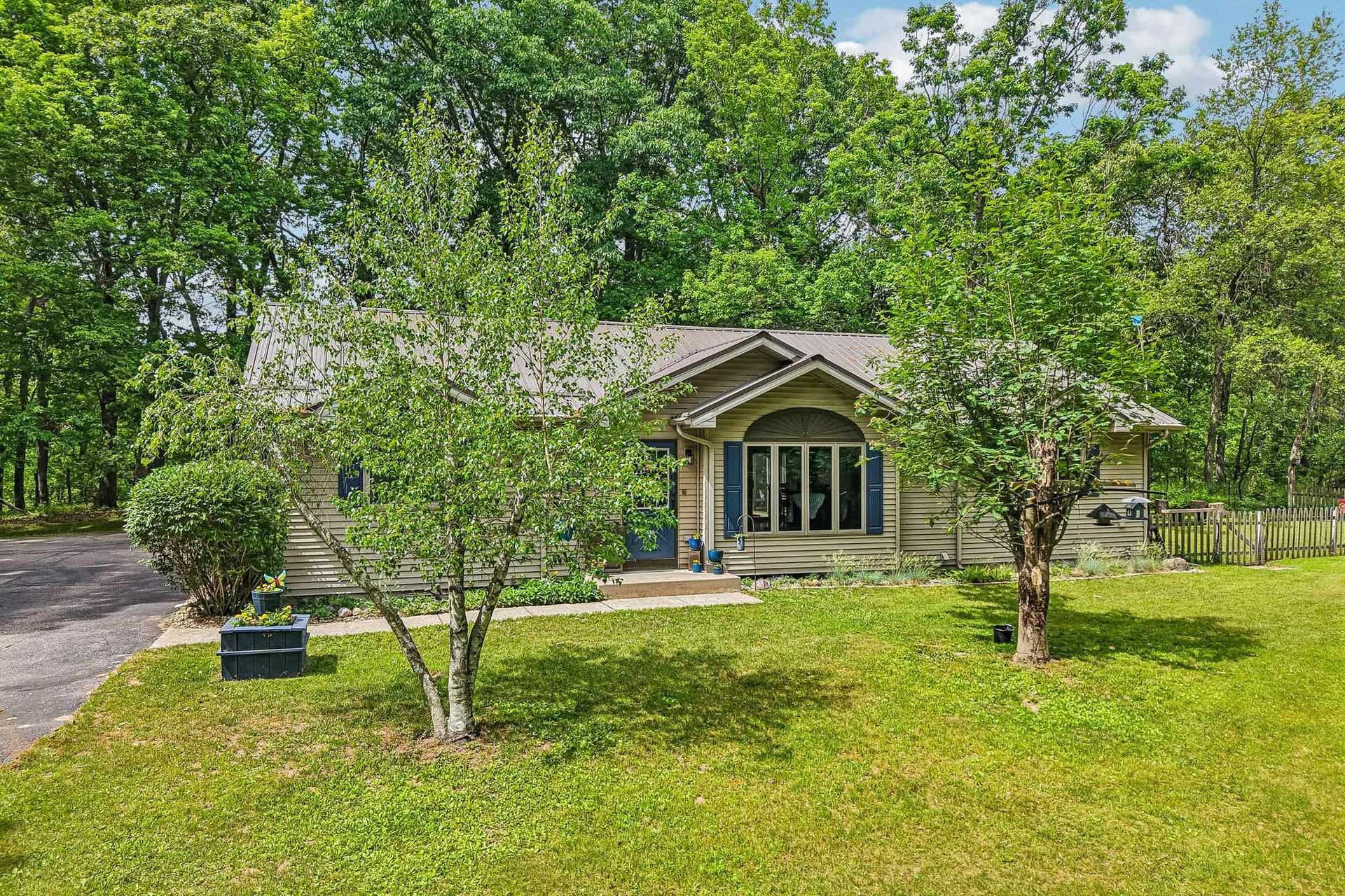 438 Fur Court, Jackson, WI 53965-8523