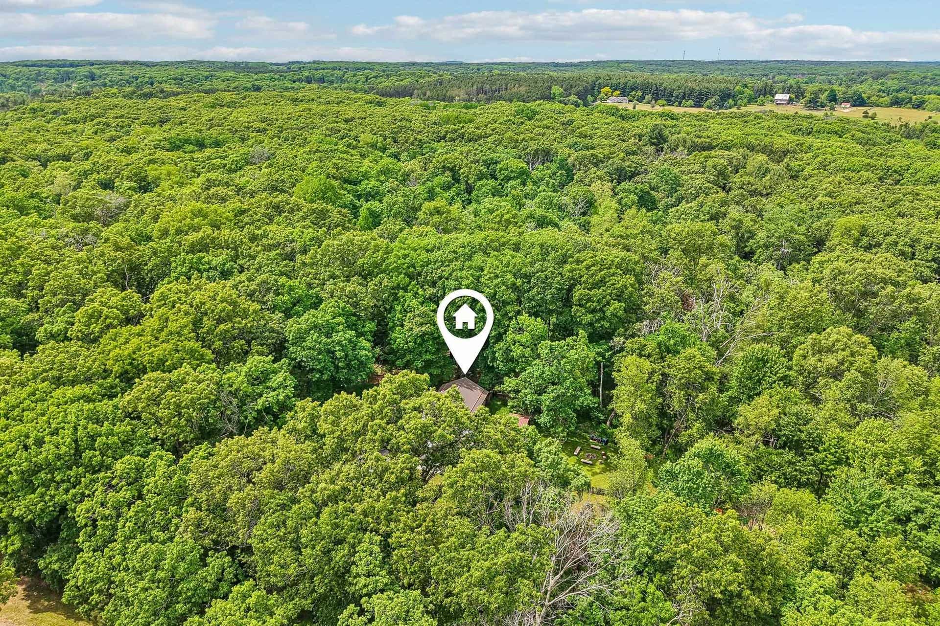 438 Fur Court, Jackson, WI 53965-8523