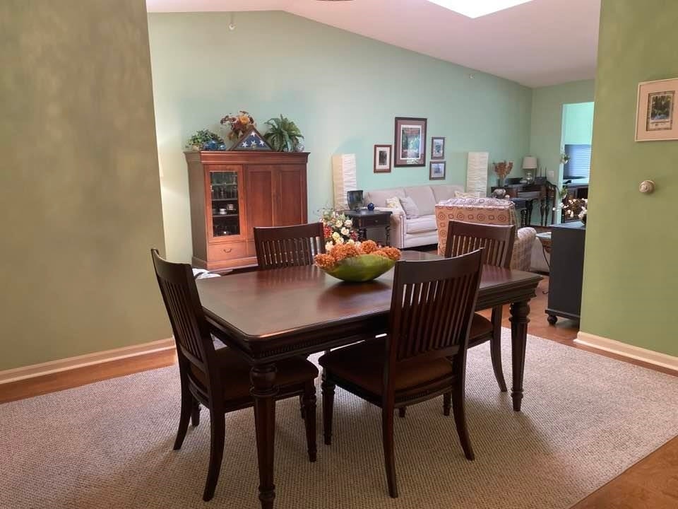 1605 Golf Glen, #G, Madison, WI 53704
