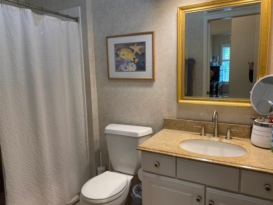 1605 Golf Glen, #G, Madison, WI 53704