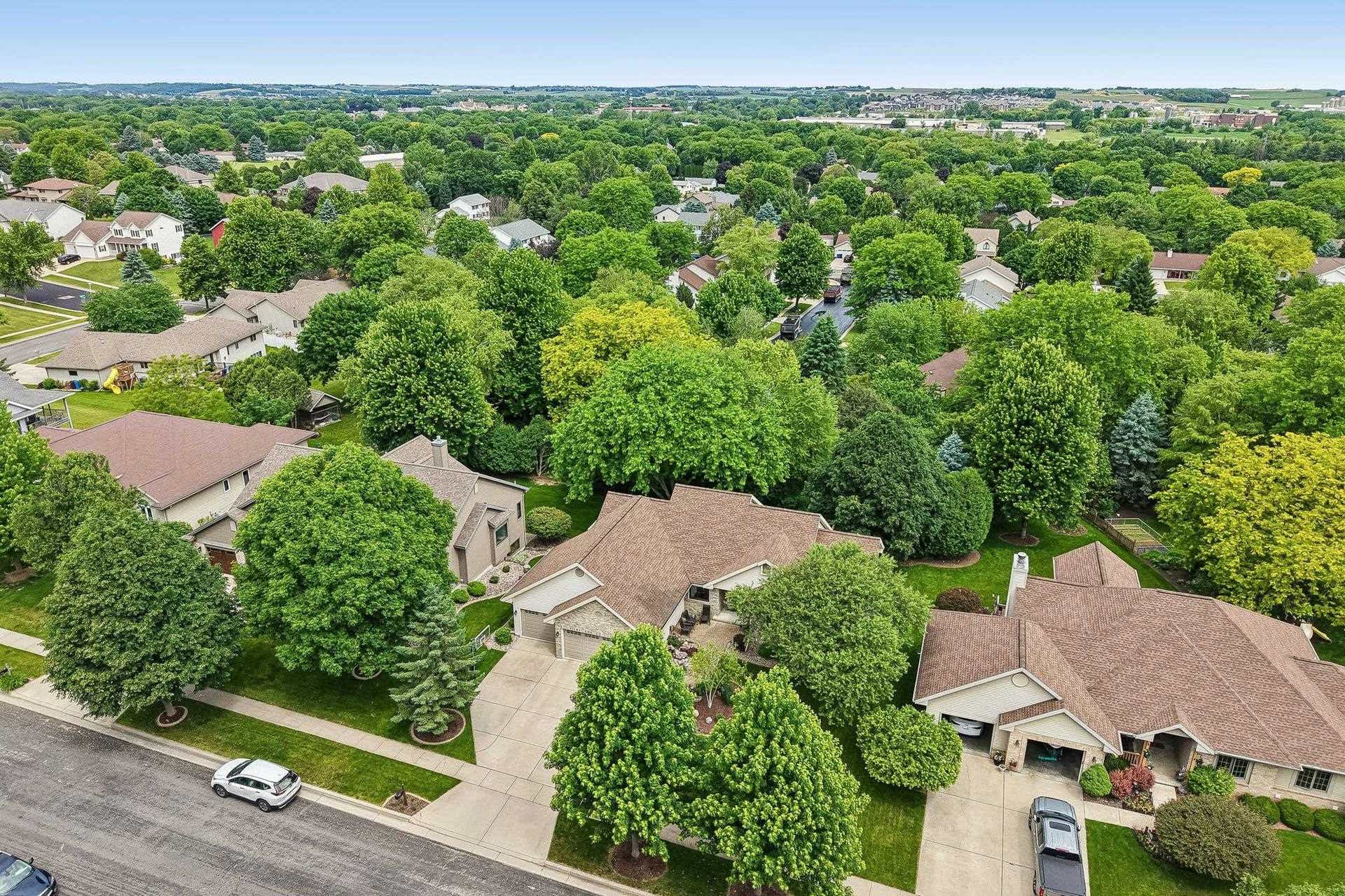 1917 Winchester Way, Waunakee, WI 53597
