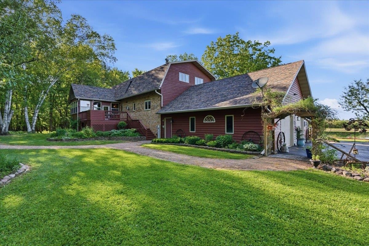 N1563 Midway Road, Corning, WI 54452