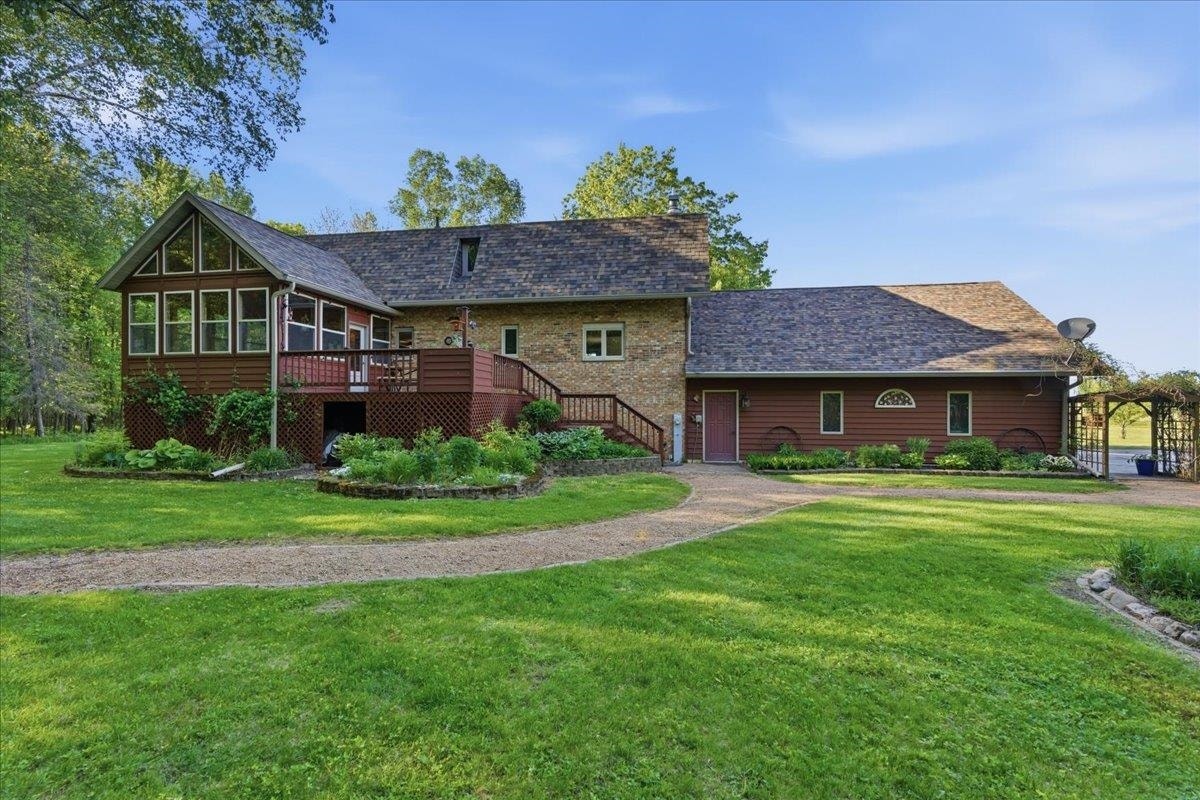 N1563 Midway Road, Corning, WI 54452