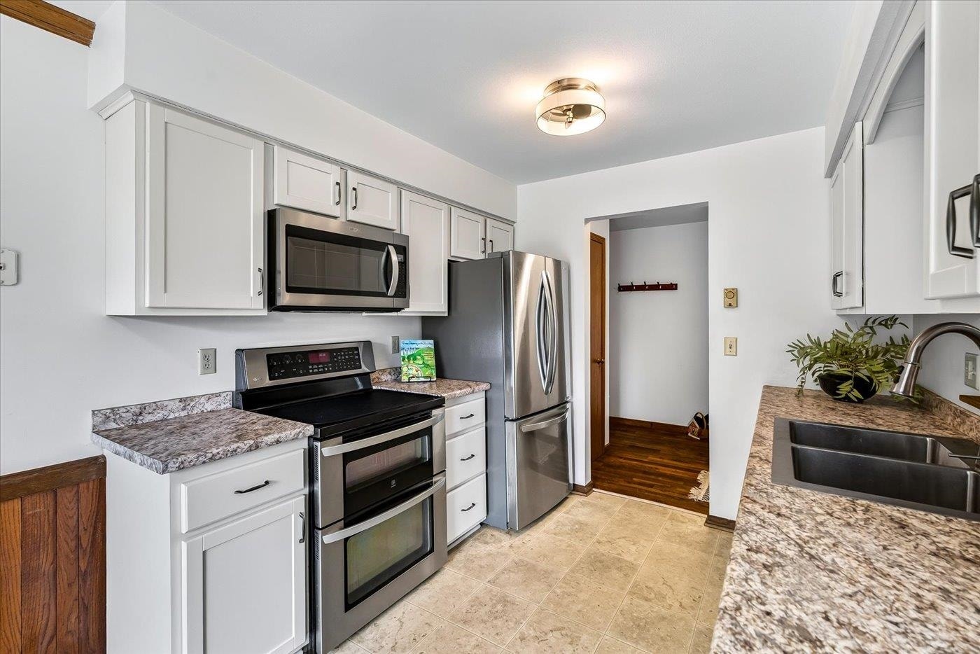 1619 Mc Kenna Boulevard, Madison, WI 53711
