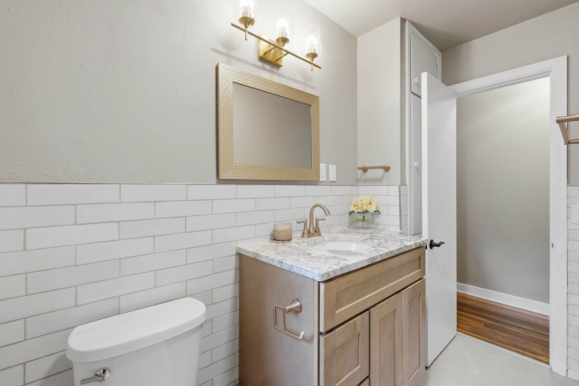 1305 E Johnson Street, Madison, WI 53703