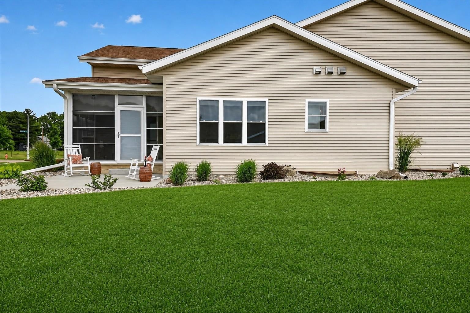 3704 Newcastle Drive, Janesville, WI 53546