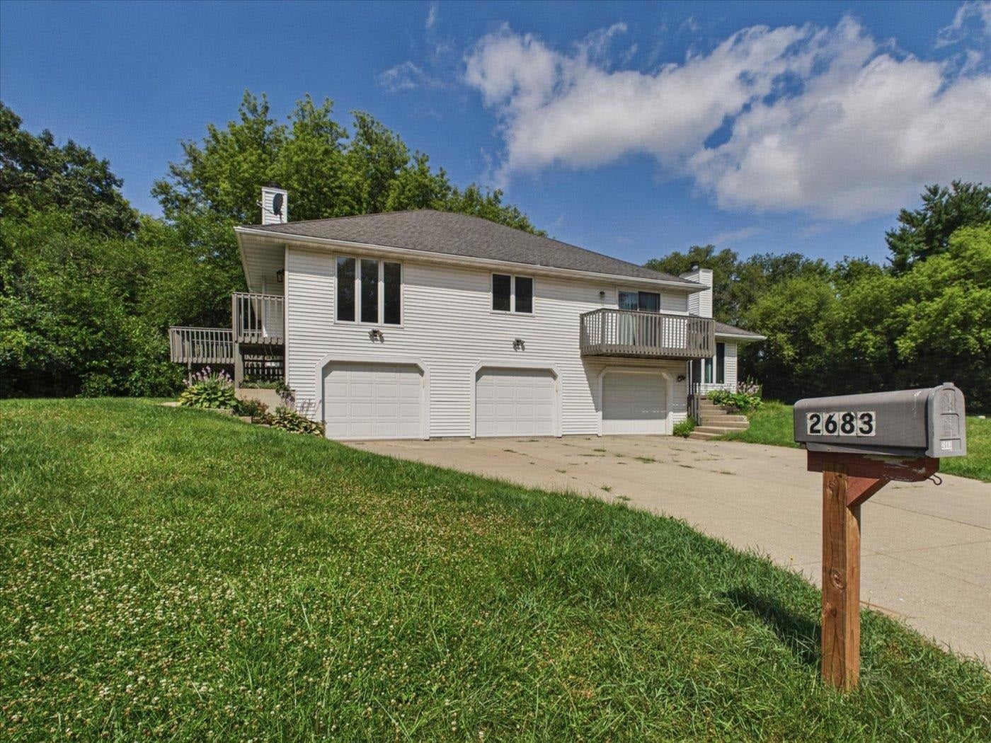 2683-2685 Aberdeen Court, Fitchburg, WI 53711