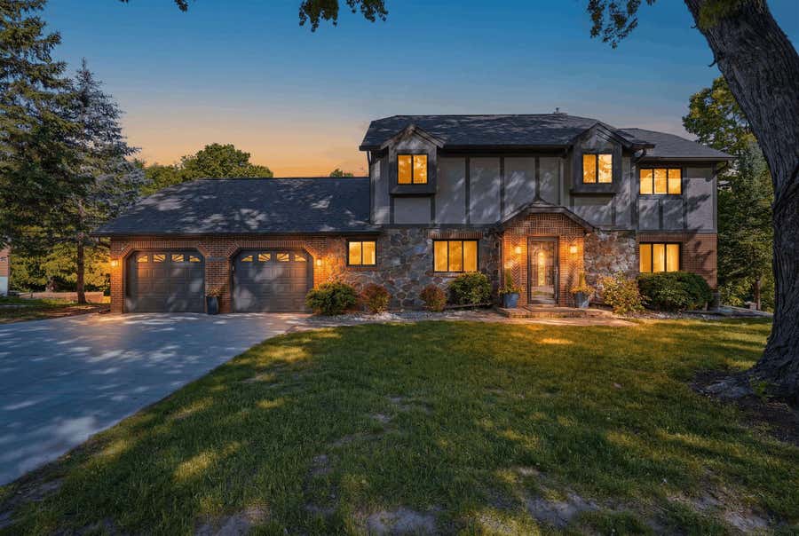 Property photo for 312 River Wood Bend, Deforest, WI