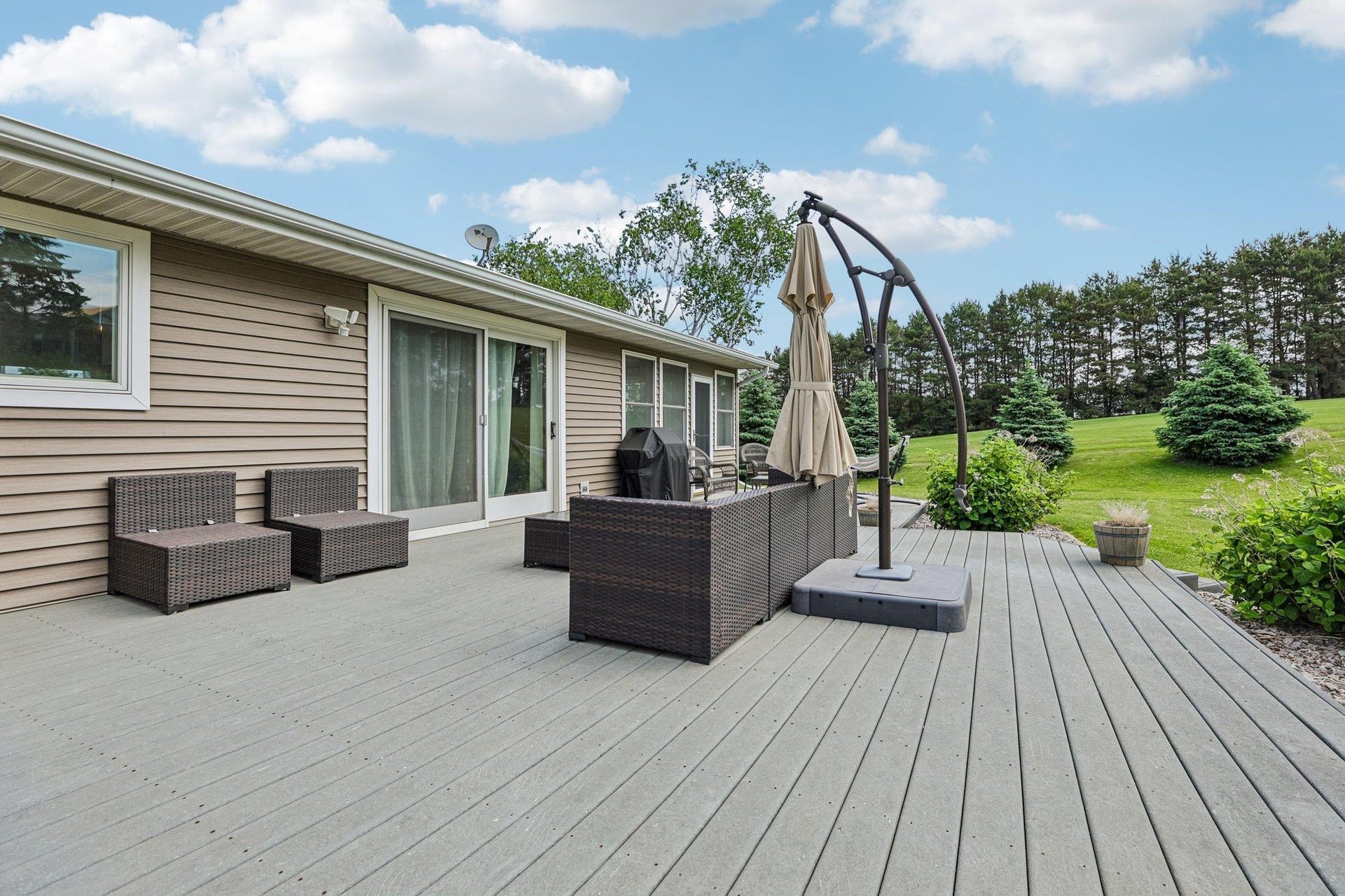 1979 Yelk Drive, Sun Prairie, WI 53559