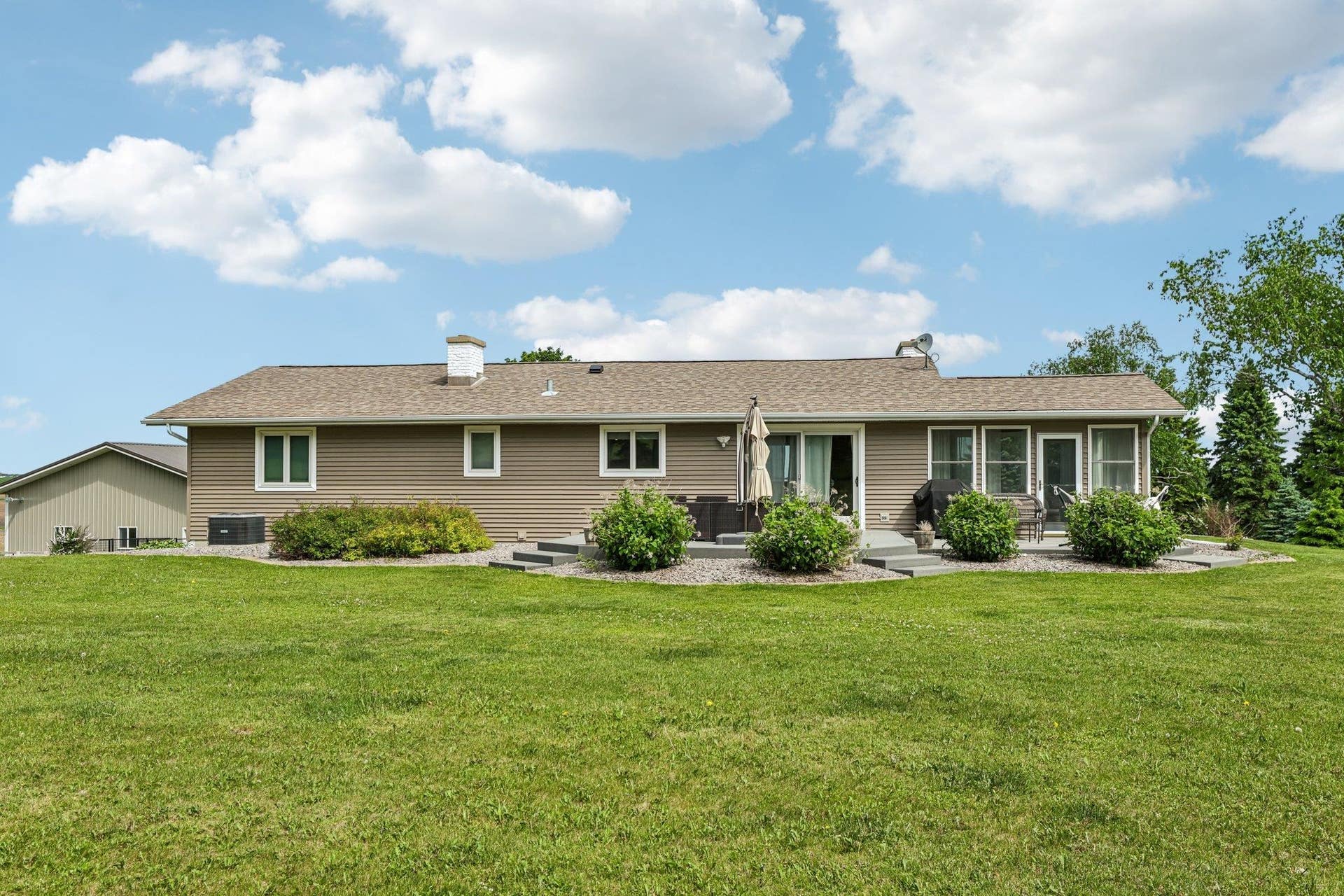 1979 Yelk Drive, Sun Prairie, WI 53559