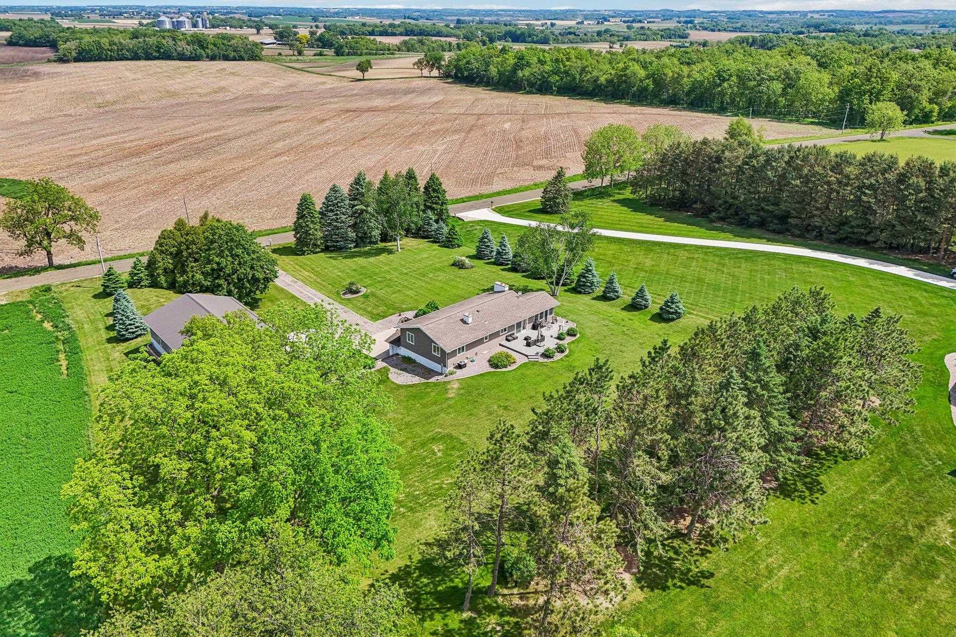 1979 Yelk Drive, Sun Prairie, WI 53559