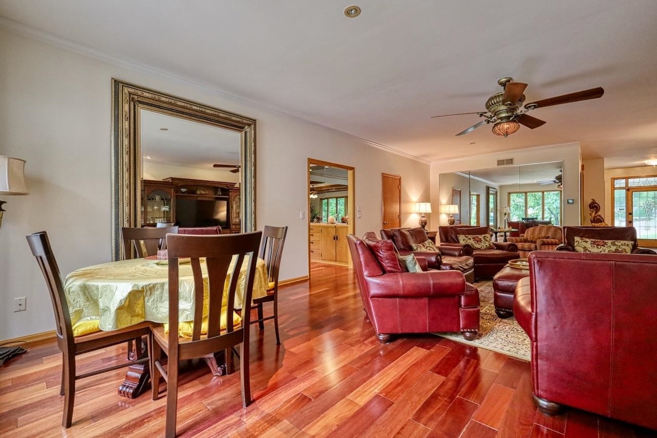 811 Farwell Drive, Maple Bluff, WI 53704