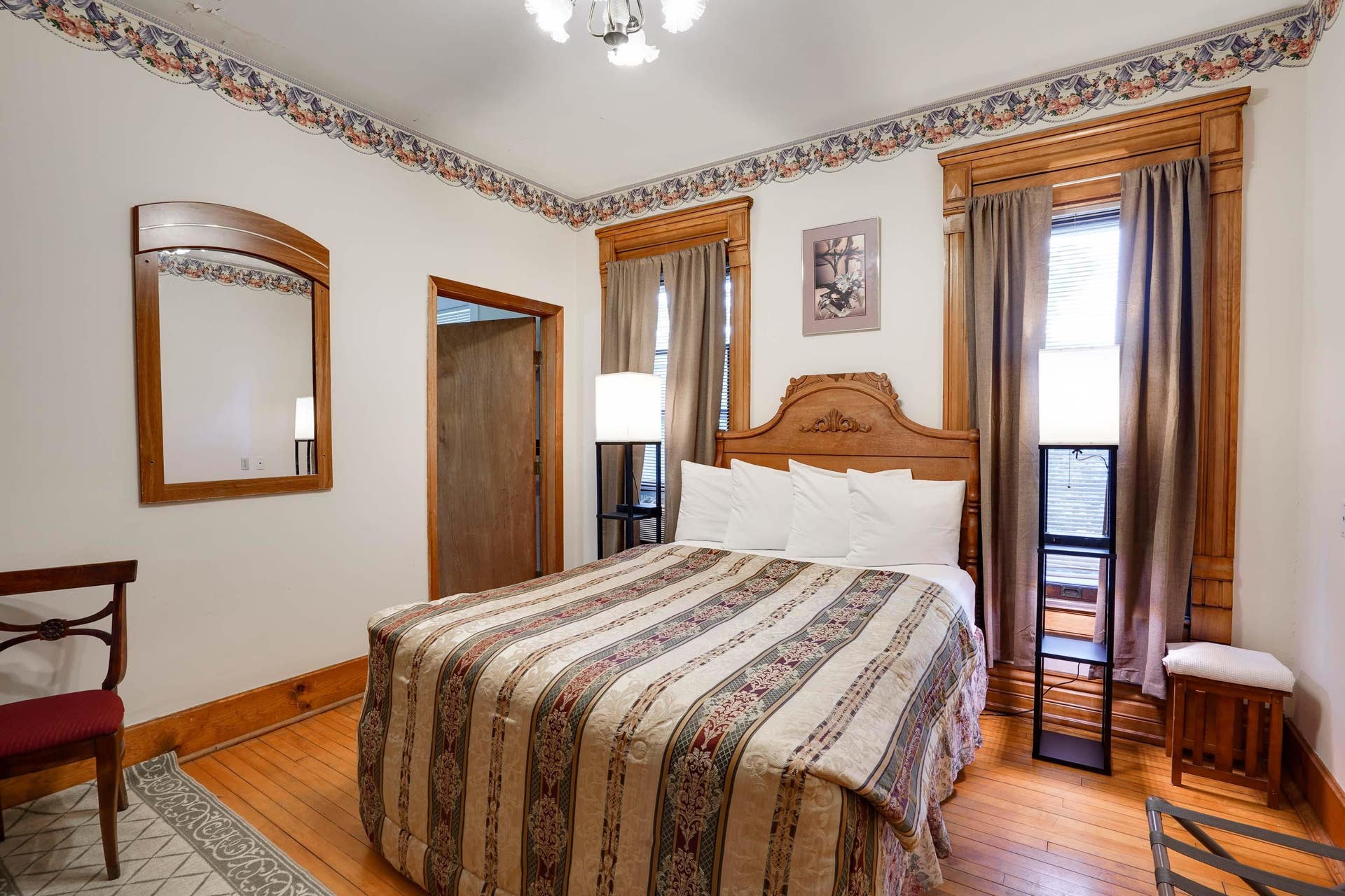 211 Wisconsin Avenue, Wisconsin Dells, WI 53965